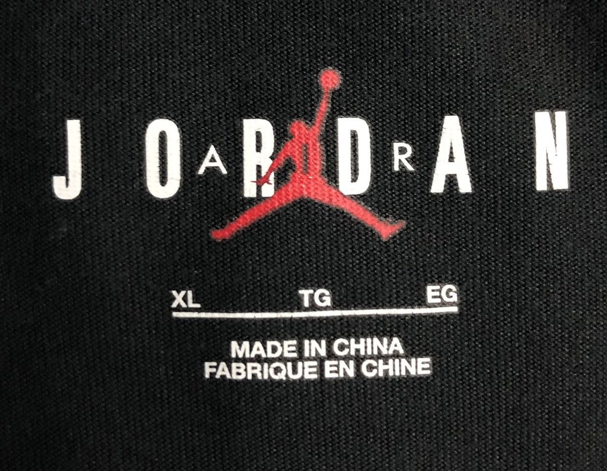 Vintage Vintage Air Jordan Dri-Fit Long Sleeve T-Shirt Size US XL / EU 56 / 4 - 9 Thumbnail