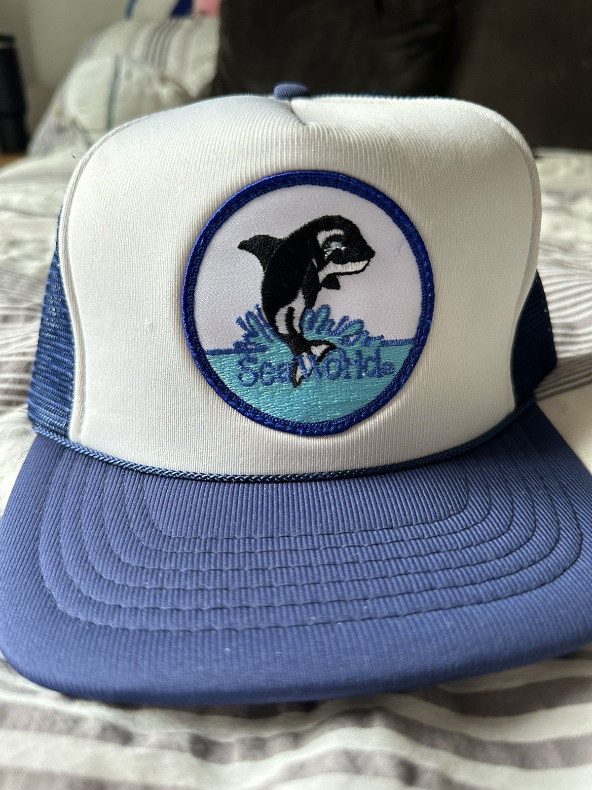 Vintage sea world 1982 vintage trucker hat 🌊 Size ONE SIZE - 2 Thumbnail