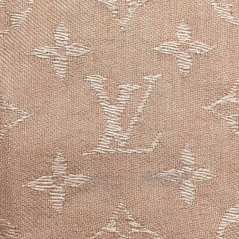 Louis Vuitton Louis Vuitton Pink knitted scarf thin shawl scarf Size ONE SIZE - 2 Thumbnail