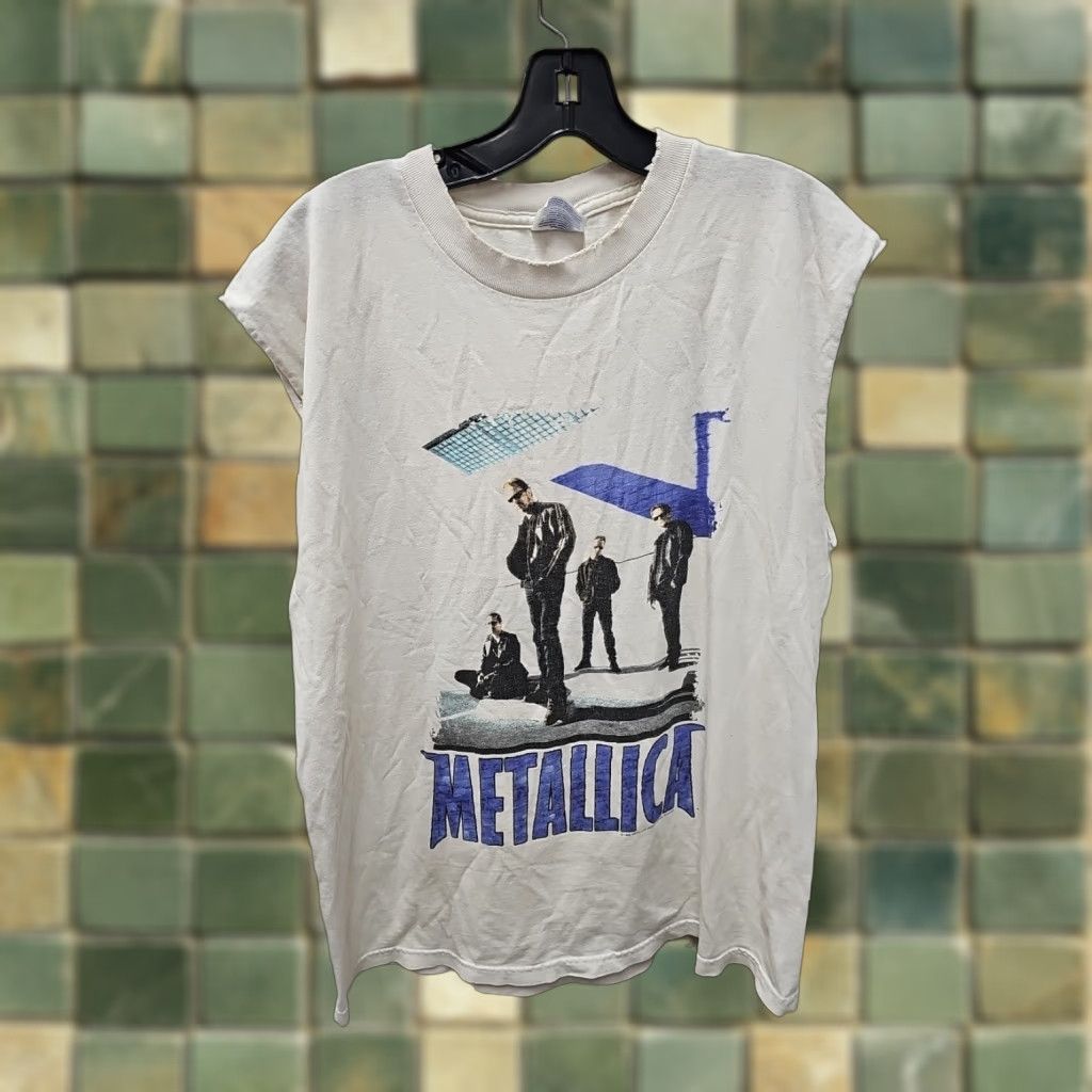 Vintage VINTAGE METALLICA Reload Distressed Destroyed T Shirt Large Shirt Men White Cotton Crew Neck Short Sleeve 21 Chest 27 Length Size US L / EU 52-54 / 3 - 1 Thumbnail