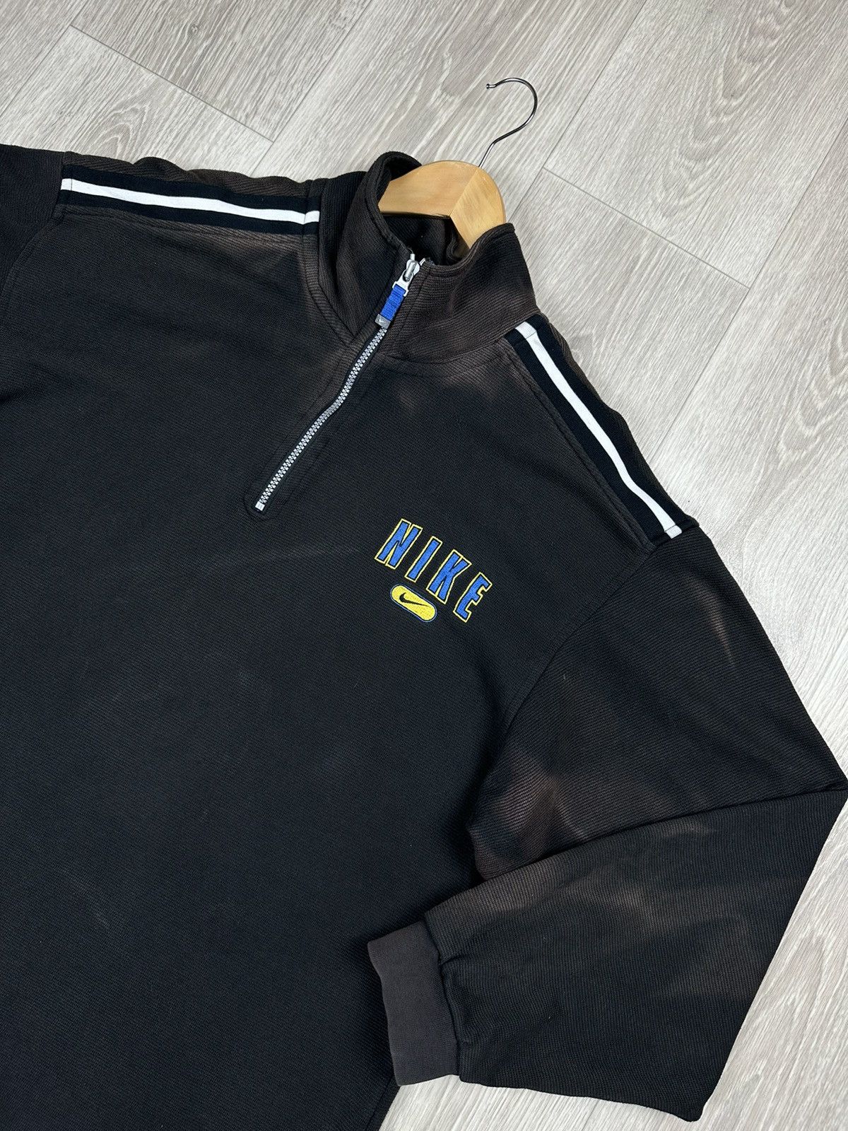 Nike × Vintage Vintage Nike 1/4 Zip Sweatshirt Washed Size L Size US L / EU 52-54 / 3 - 2 Thumbnail