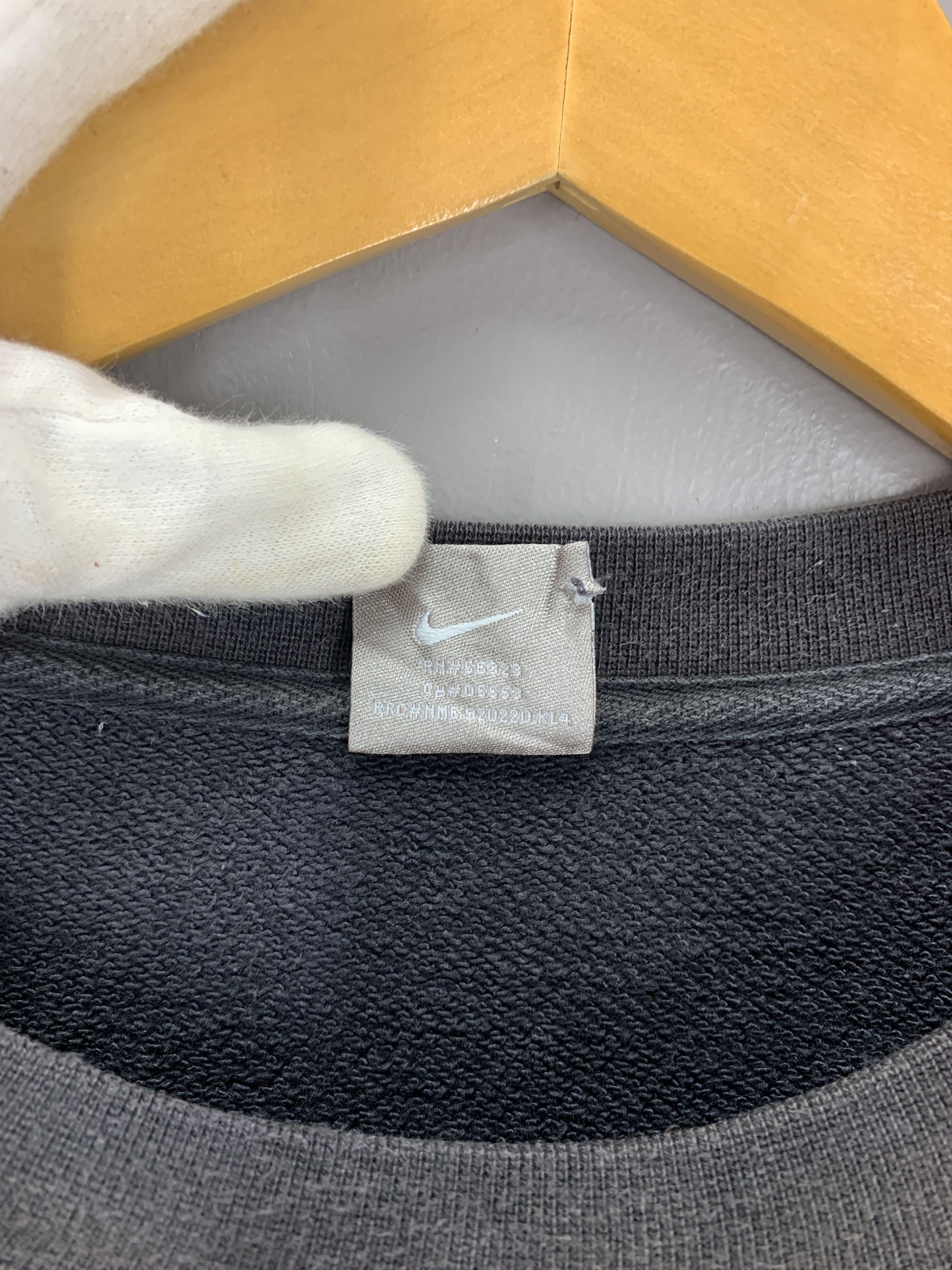 Nike Y2K Vintage NIKE Crew Neck Sweatshirt #2065/15 Size US M / EU 48-50 / 2 - 5 Thumbnail