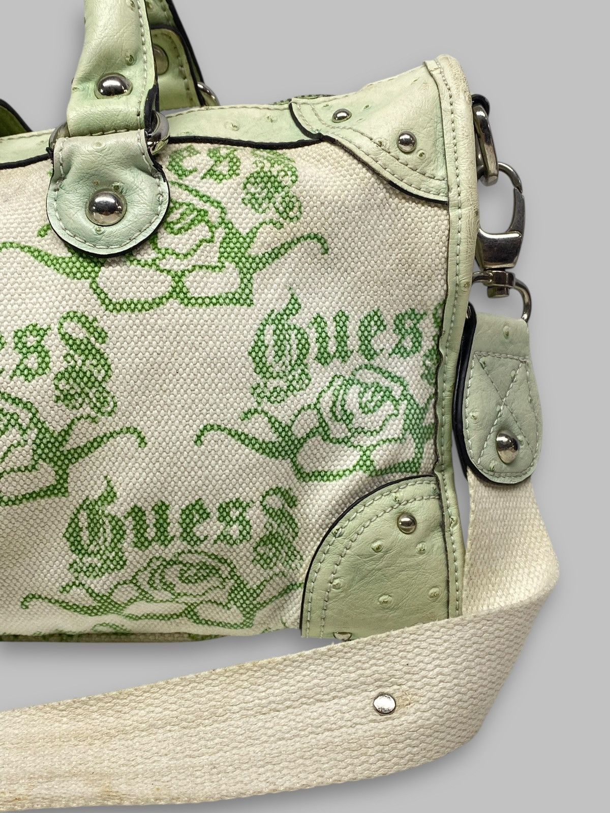 Guess 🔥 GUESS ROSE LOGO BAG Y2K GLAM GRUNGE PARIS HILTON ERA VIBES Size ONE SIZE - 6 Thumbnail