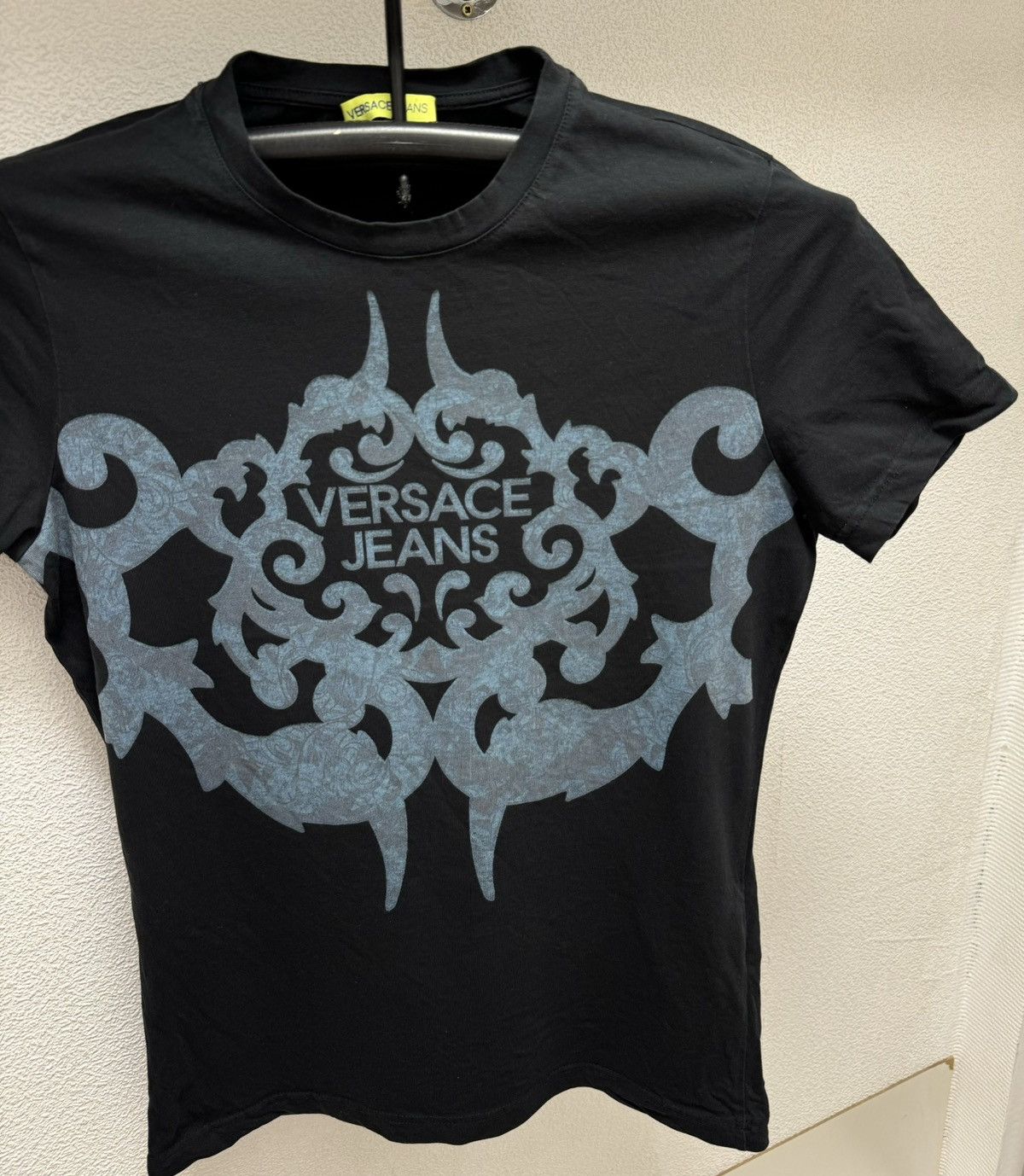 Versace Versace jeans big logo black t-shirt M as Size US M / EU 48-50 / 2 - 3 Thumbnail
