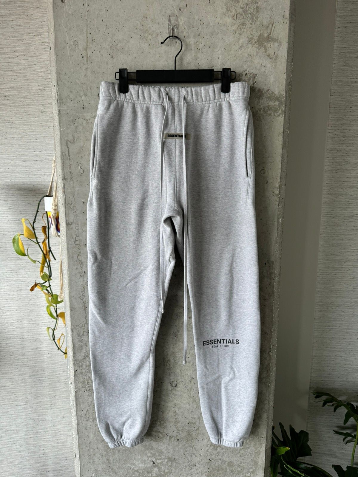 Pre-owned Essentials X Fear Of God Essentials Sweatpants In Grey
