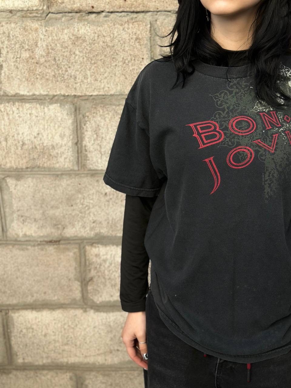 Bon Jovi VTG Adult Bon Jovi T-shirts Big Logo 2005 Rock Band Distres Size US XL / EU 56 / 4 - 5 Thumbnail