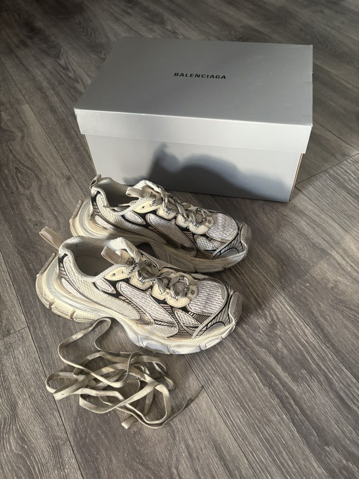 関税込【BALENCIAGA】3XLスニーカー  Eggshell Gold BALENCIAGA 3XL スニーカー 41 ライトベージュ エッグシェル