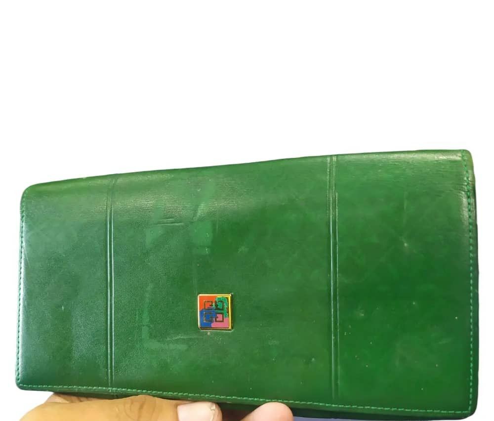 Givenchy Vintage Givenchy wallet Rar Green colour Size ONE SIZE - 2 Thumbnail
