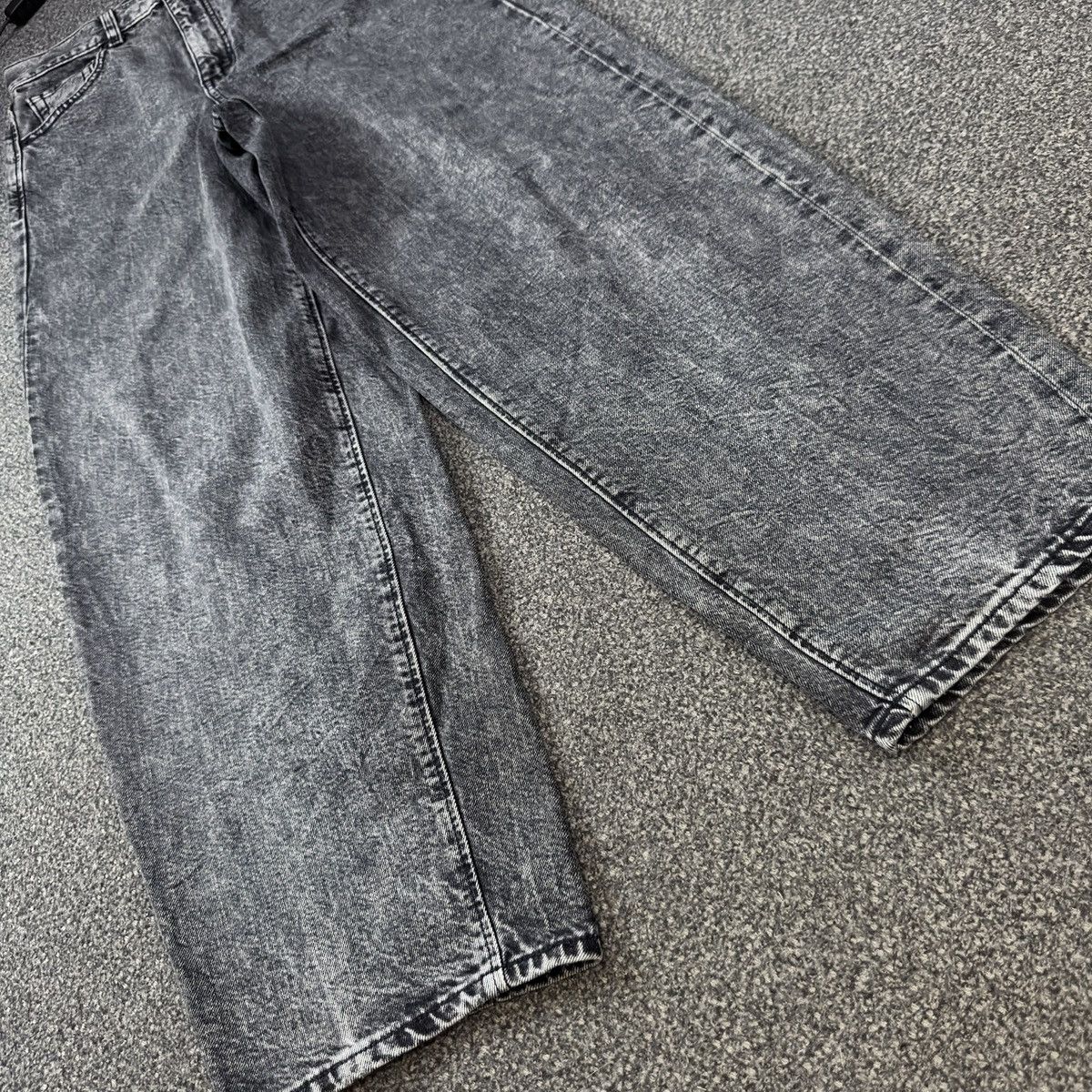 Yohji Yamamoto Archives Japanese Acid Wash GU Barrel Baggy Faded Black Jean Size 26" / US 2 / IT 38 - 5 Thumbnail