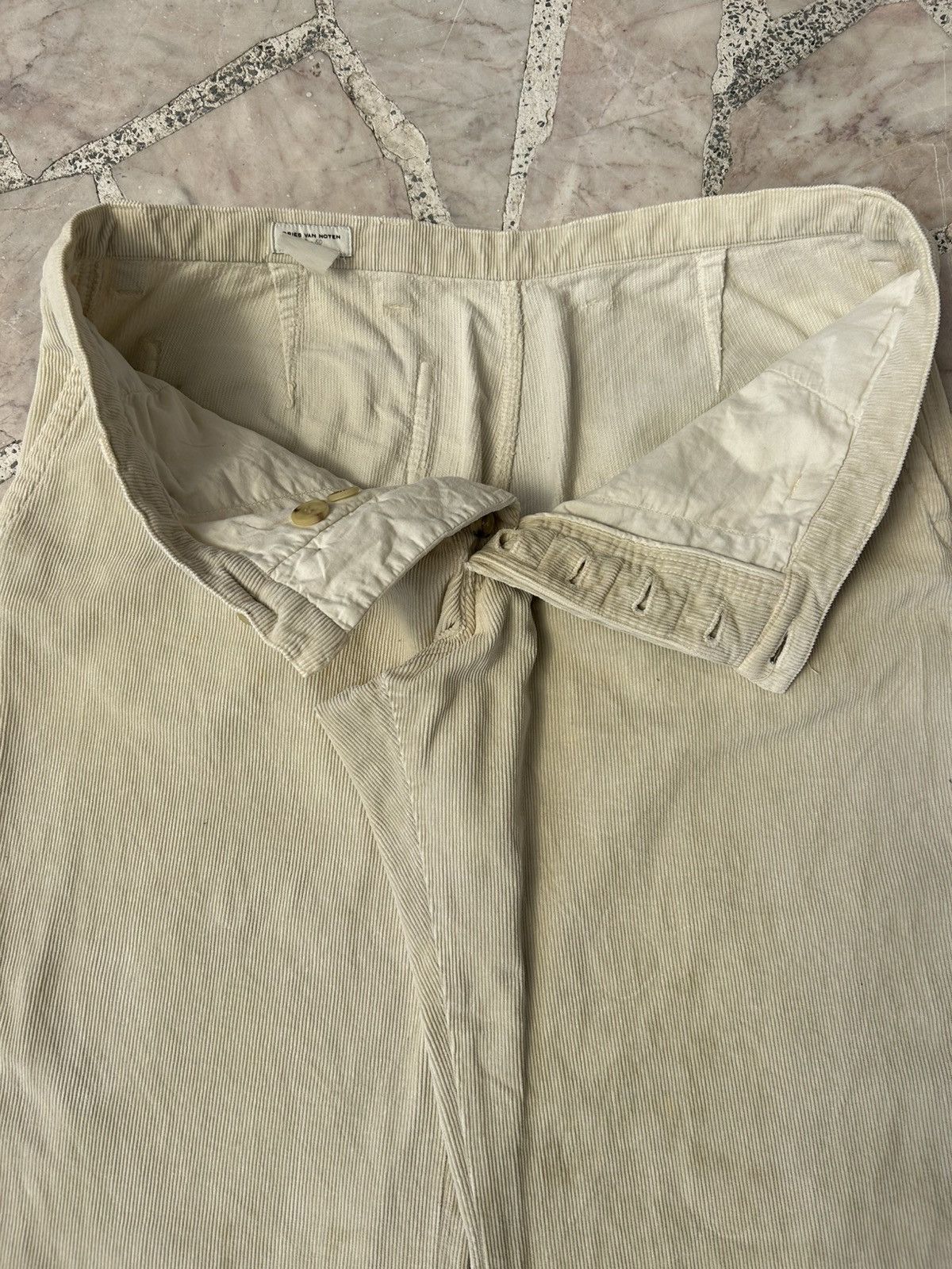 Dries Van Noten Dries Van Noten Vintage Cream Corduroy Pants Size US 30 / EU 46 - 6 Thumbnail