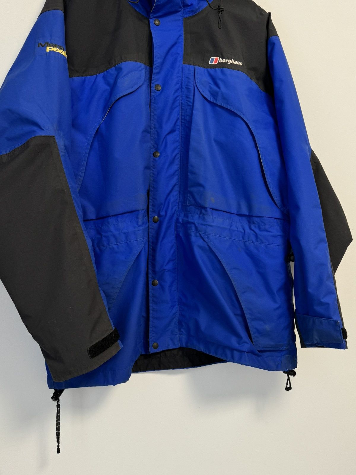 Berghaus Vintage 90’S Berghaus Mera Peak Gore-tex Jacket Men’s Medium Size US M / EU 48-50 / 2 - 3 Thumbnail