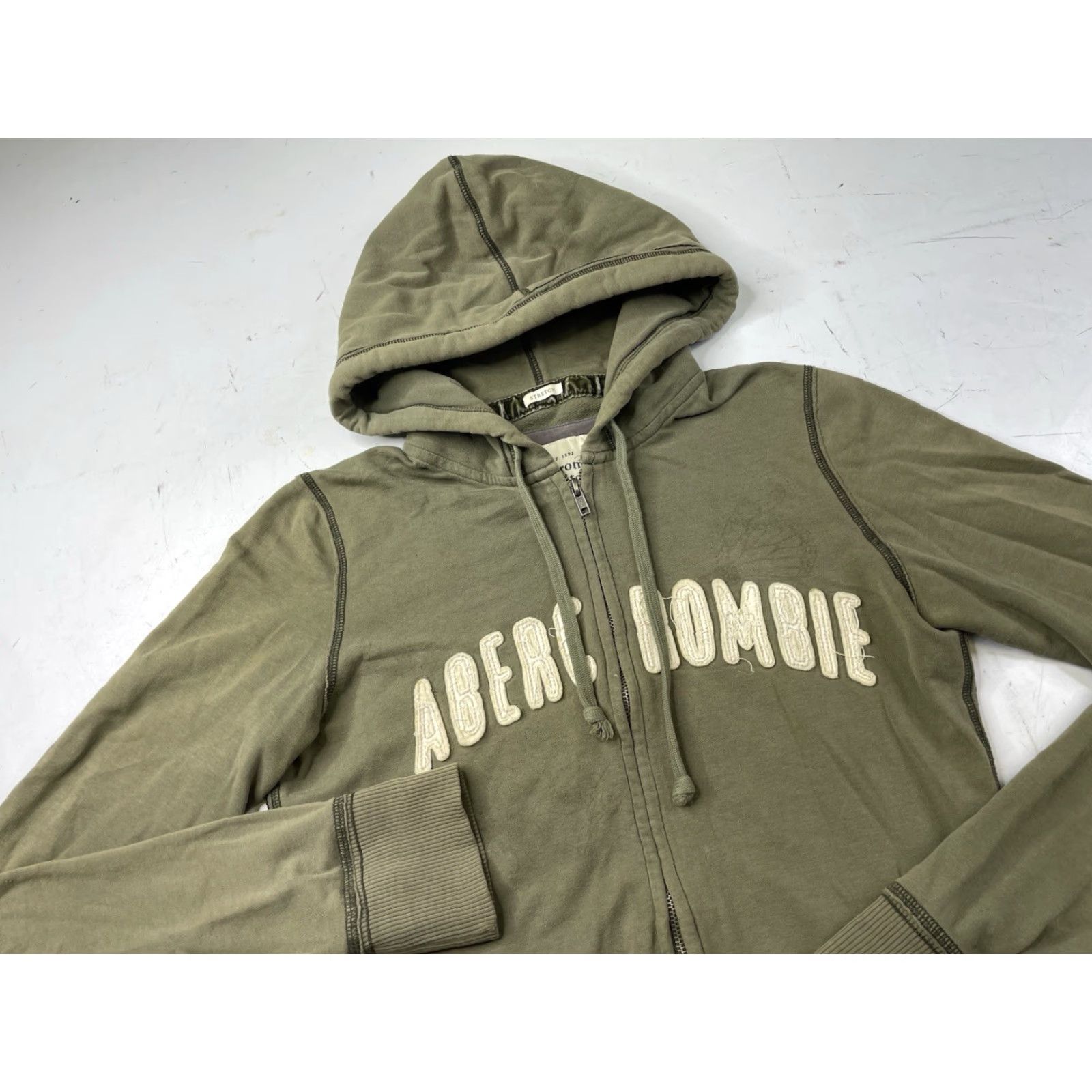 Abercrombie & Fitch VINTAGE Abercrombie & Fitch Green Zip Up Hoodie Sweatshirt Women’s Size S Short Description: Full Zip, Logo, Pockets Size S / US 4 / IT 40 - 2 Thumbnail