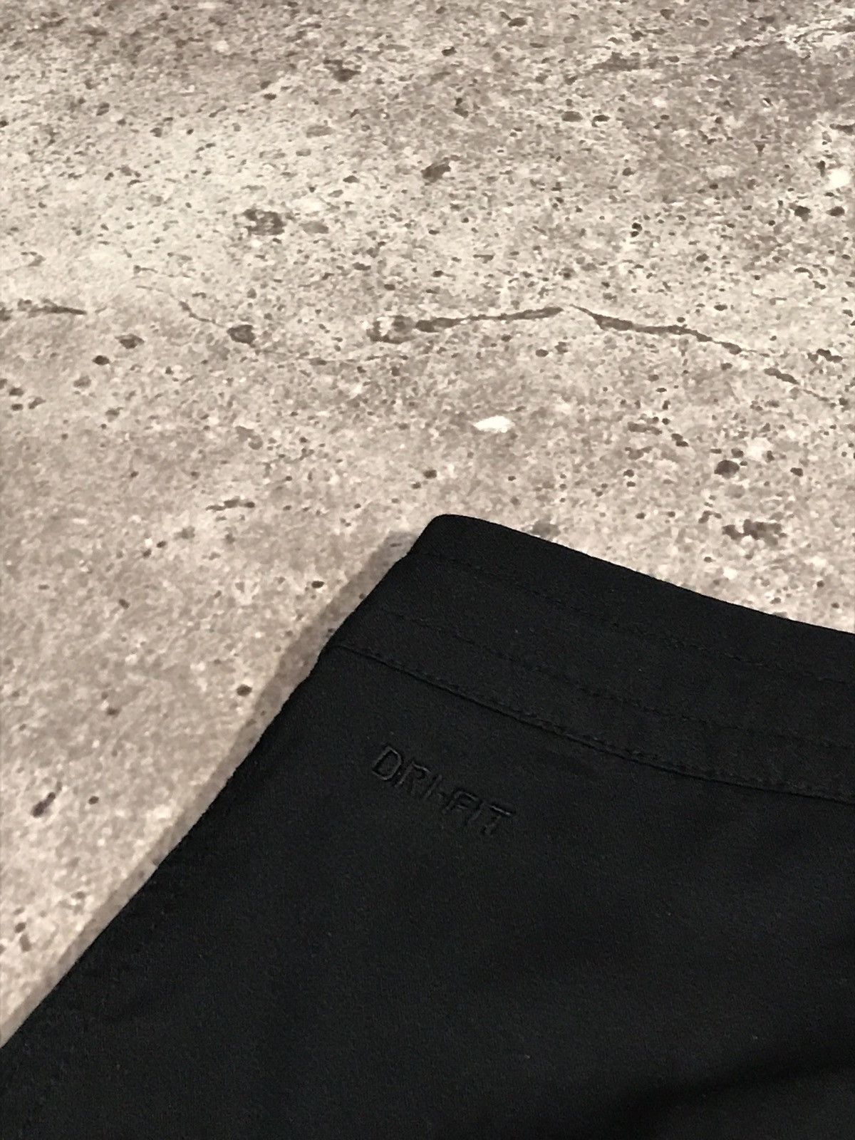 Nike × Vintage Vintage Y2K Nike Track Pants Embroiled Swoosh Black Size 34" / US 12 / IT 48 - 10 Thumbnail