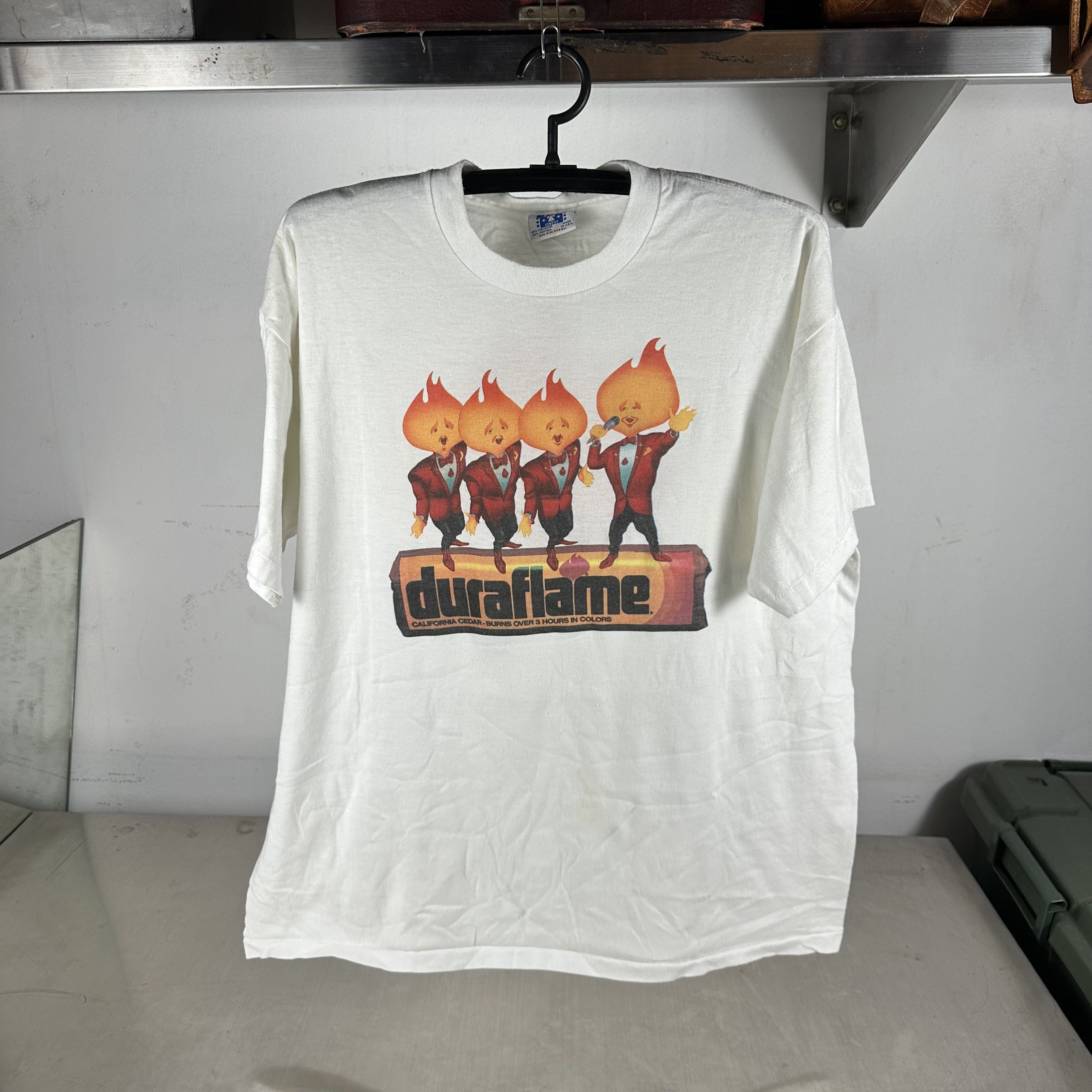 Vintage Vintage 90s Duraflame The Fabulous Flames Promo T-Shirt Size US XL / EU 56 / 4 - 1 Thumbnail