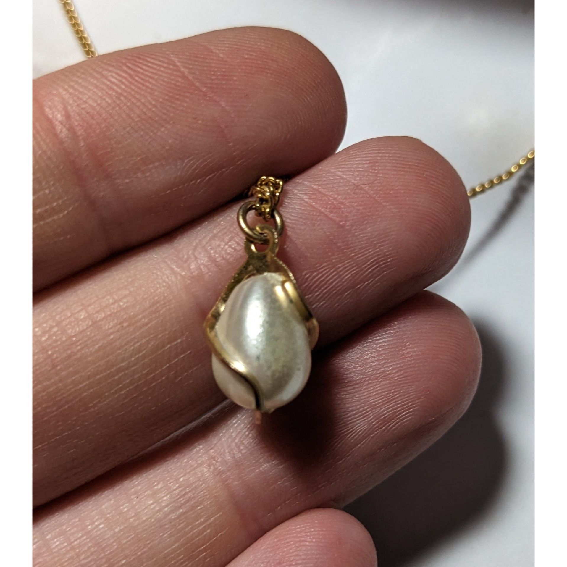 Other Elegant Swirl Wrapped Pearl Pendant Necklace Size ONE SIZE - 11 Thumbnail
