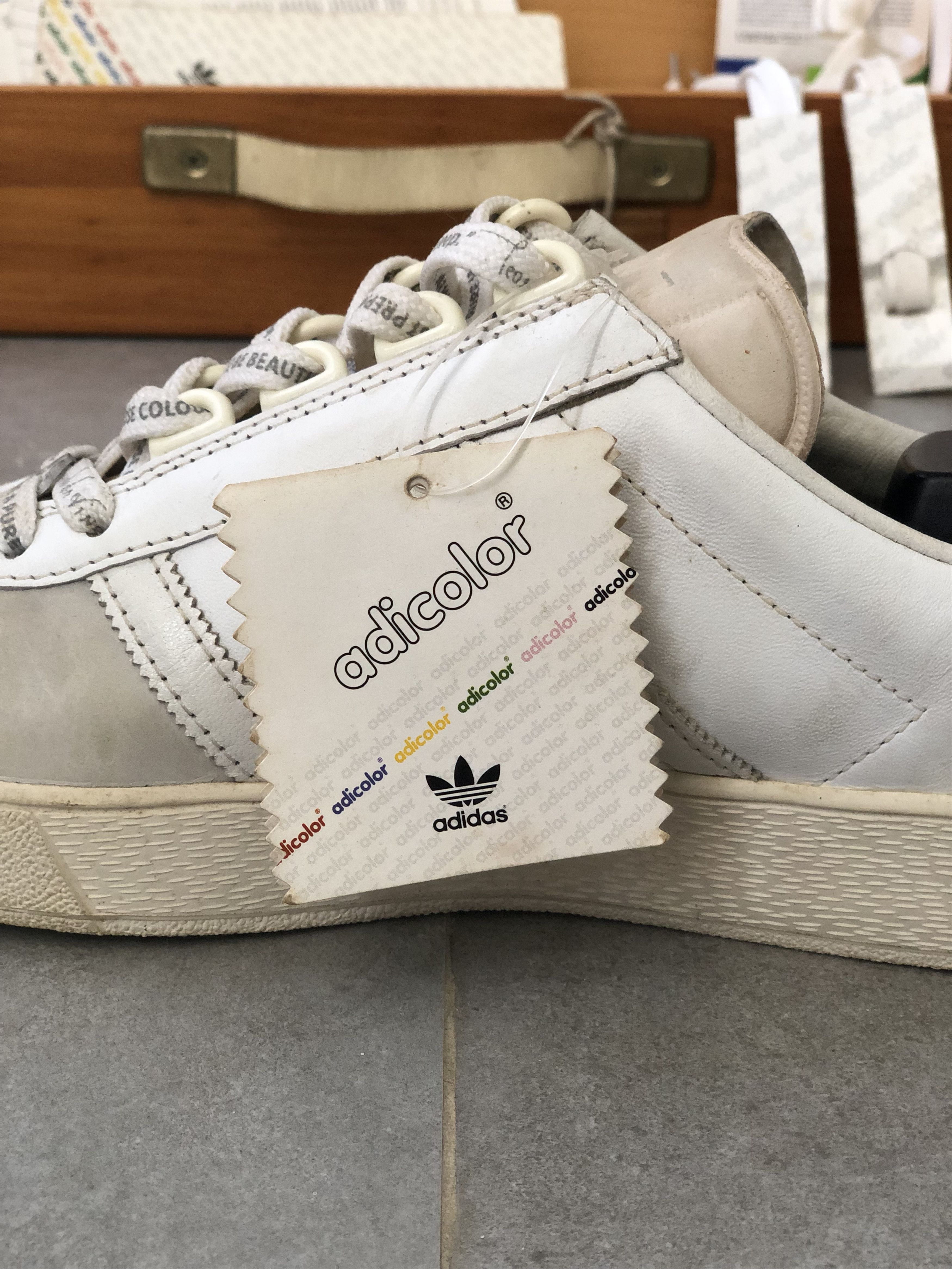 Adidas adidas adicolor W1 2006 Size US 10.5 / EU 43-44 - 6 Thumbnail