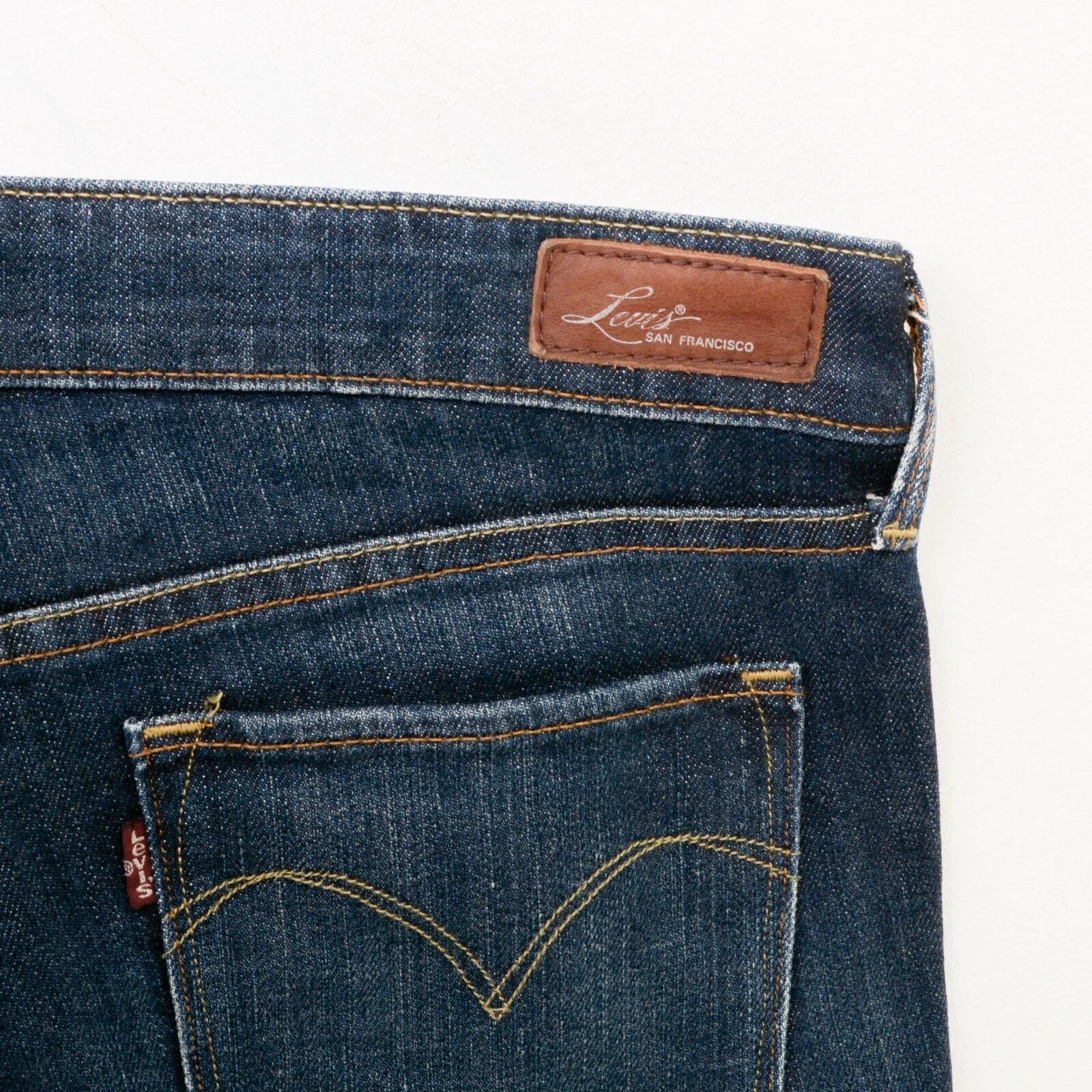 Levi's STRAUSS Slight Curve Skinny Boot Women W28 L32 Wide Trousers Size 28" / US 6 / IT 42 - 2 Thumbnail