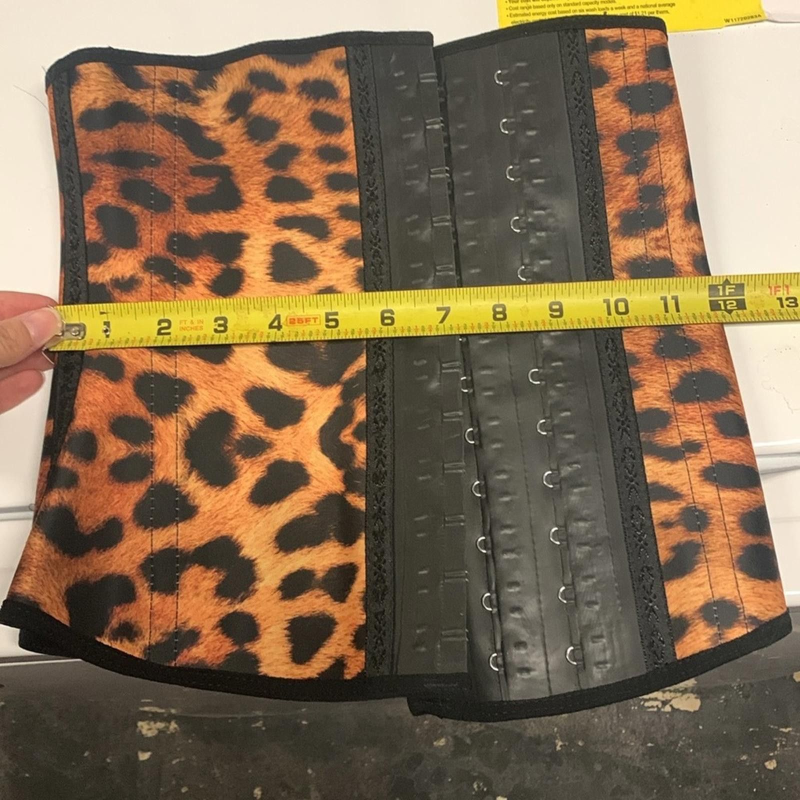 Designer Waist, training, corset, leopard Size ONE SIZE - 7 Thumbnail