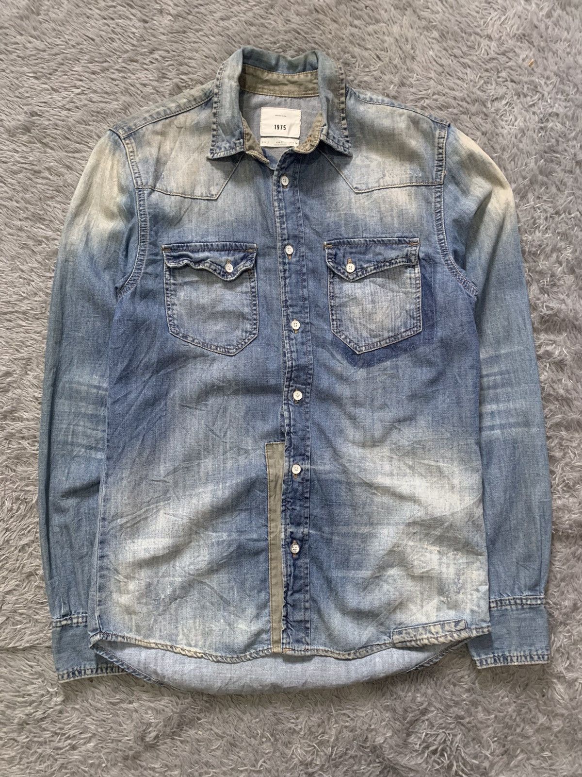 The 1975 The 1975 Distressed Denim Long Shirt by Zara Size US S / EU 44-46 / 1 - 3 Thumbnail