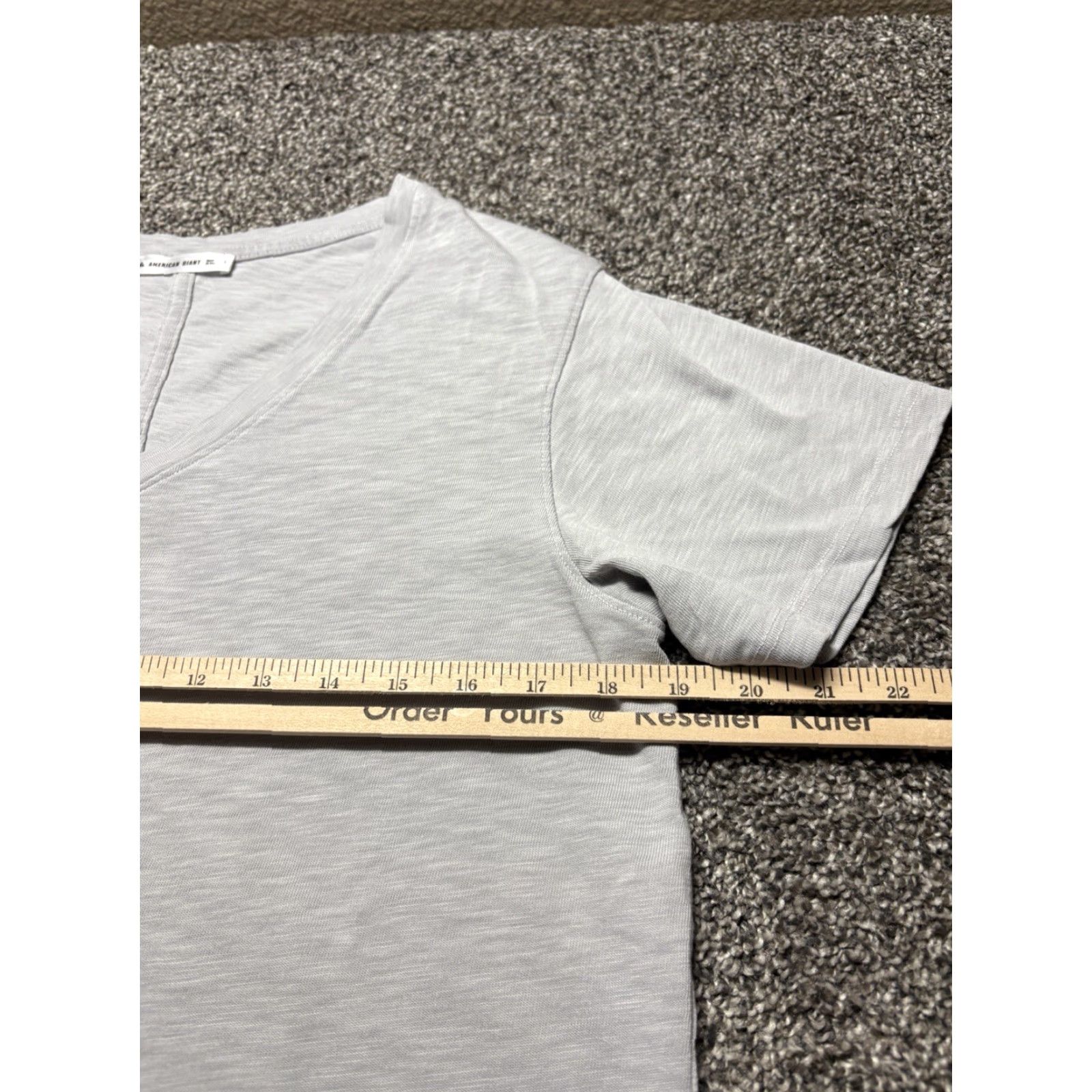 Vintage American Giant Shirt Womens Large Gray V Neck Short Sleeve Supima Cotton USA T-Shirt Solid Basic All Seasons Breathable Lightweight Classic Size L / US 10 / IT 46 - 6 Thumbnail