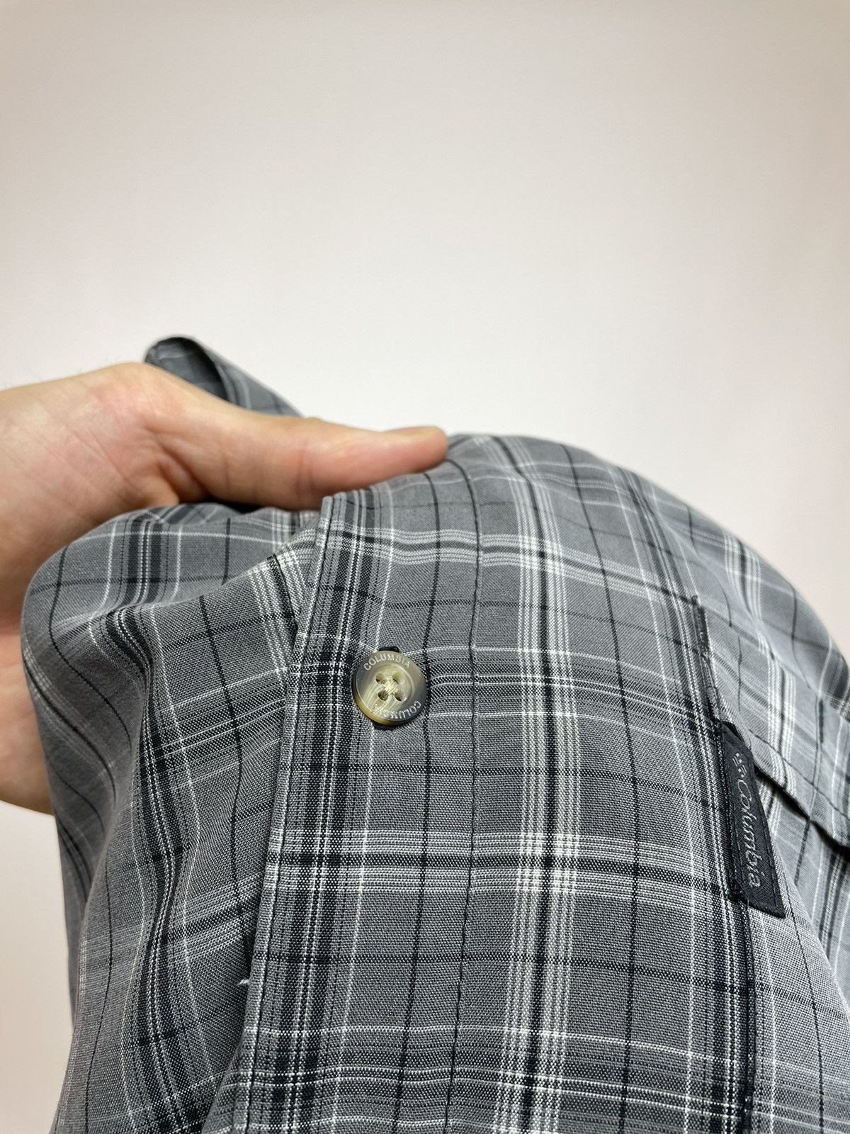 Columbia Columbia Plaid shirt long sleeve Mens size XL 2000’s Size US XL / EU 56 / 4 - 10 Thumbnail