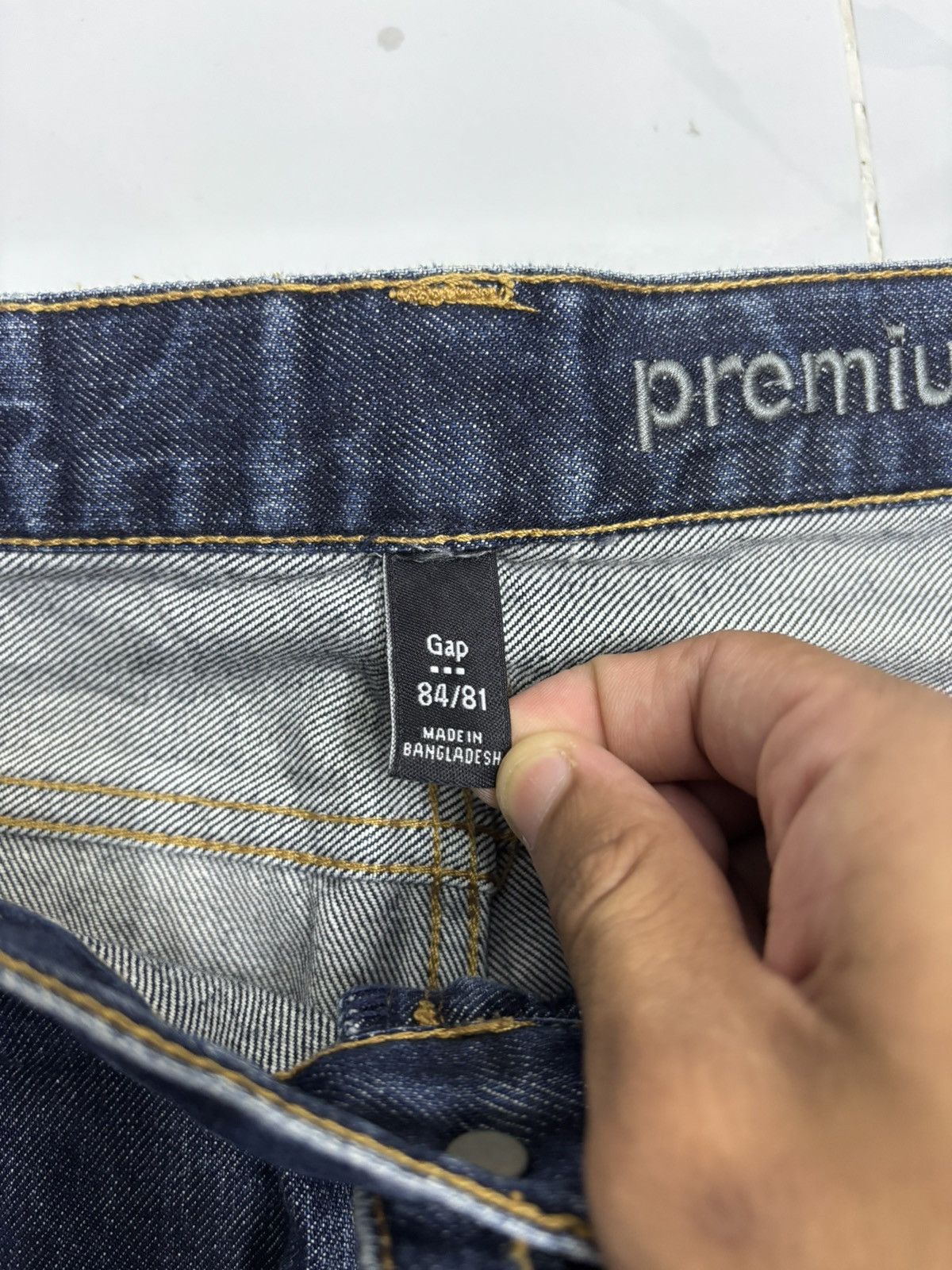 Gap × Issey Miyake 🔥VINTAGE GAP SELVEDGE BLUE DISTRESSED DENIM JEANS Size US 35 - 10 Thumbnail