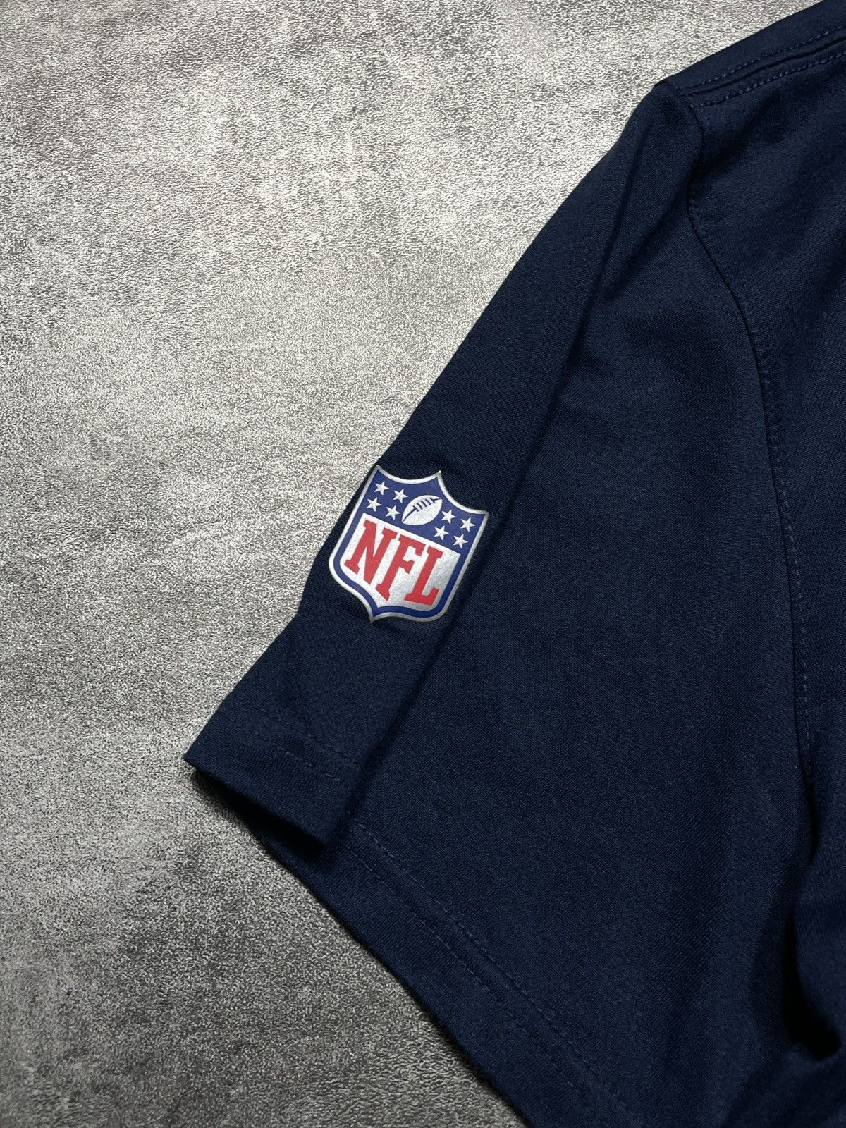 NFL 🔥Offers🔥Nike NFL Seattle Seahawks T-Shirt Swoosh Spellout Size US L / EU 52-54 / 3 - 3 Thumbnail