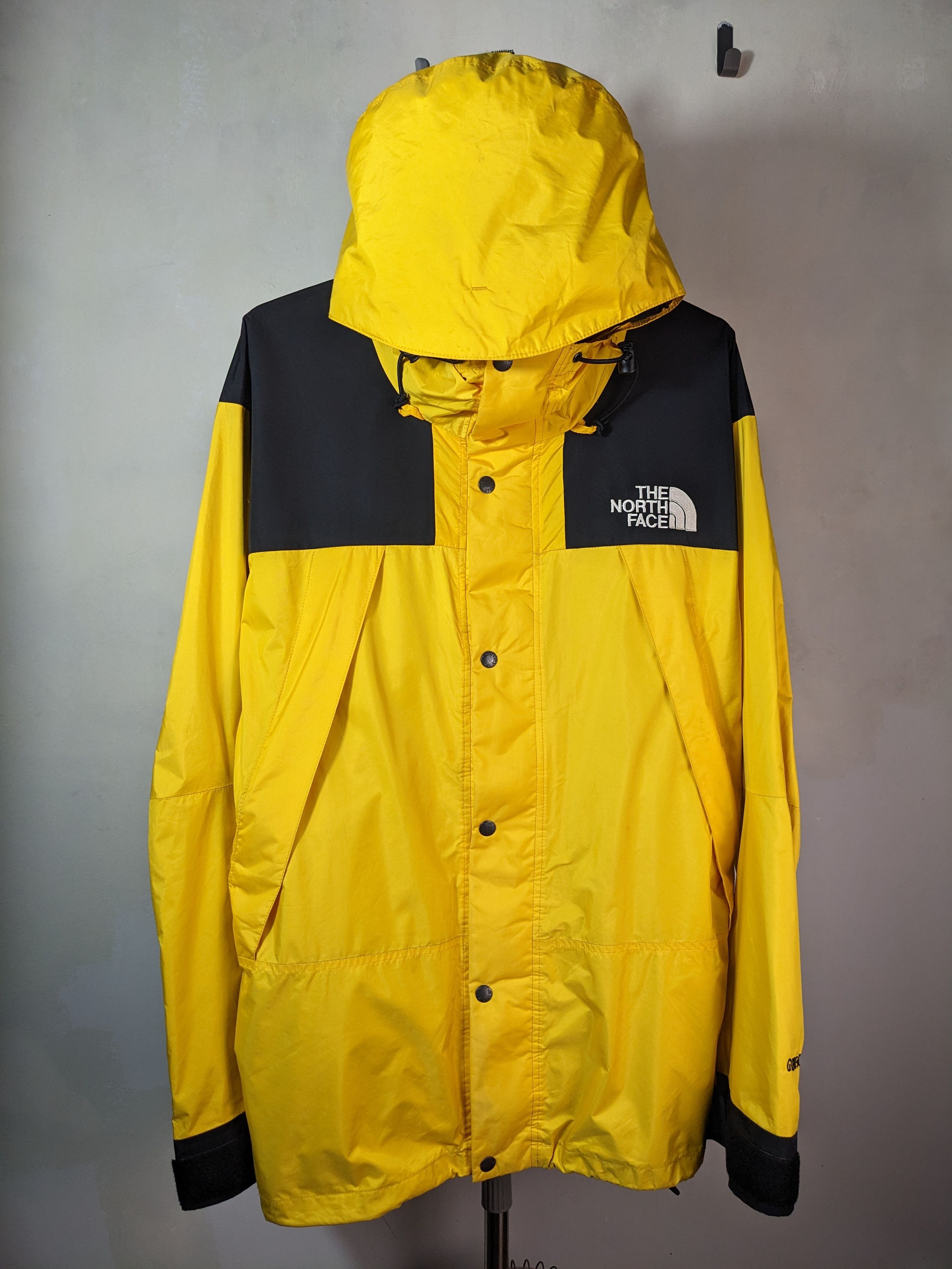 The North Face VTG 90S THE NORTH FACE GORE-TEX MOUNTAIN JACKET MEDIUM ...