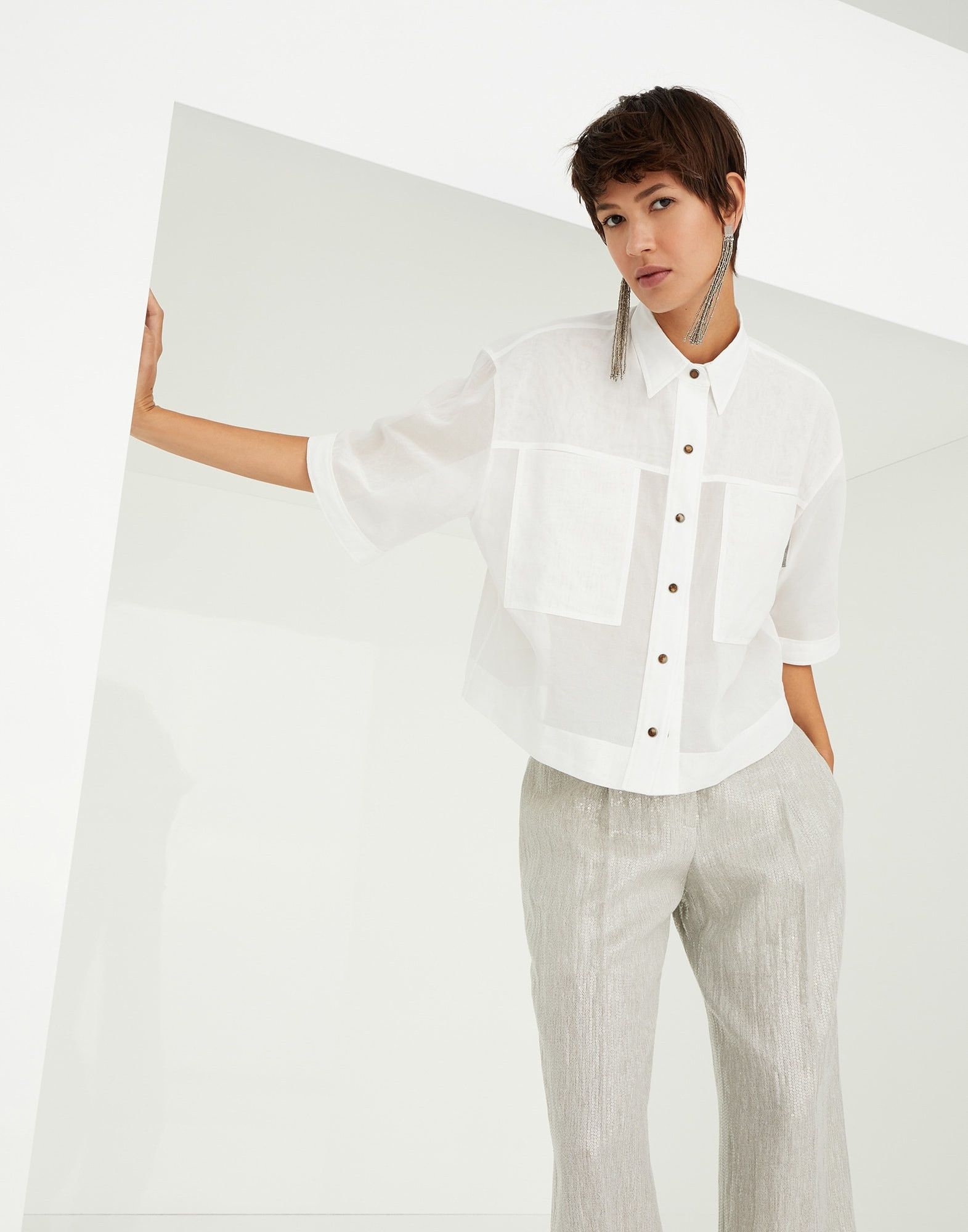 Brunello Cucinelli o1w1db10825 Blouse in White Size M / US 6-8 / IT 42-44 - 3 Thumbnail