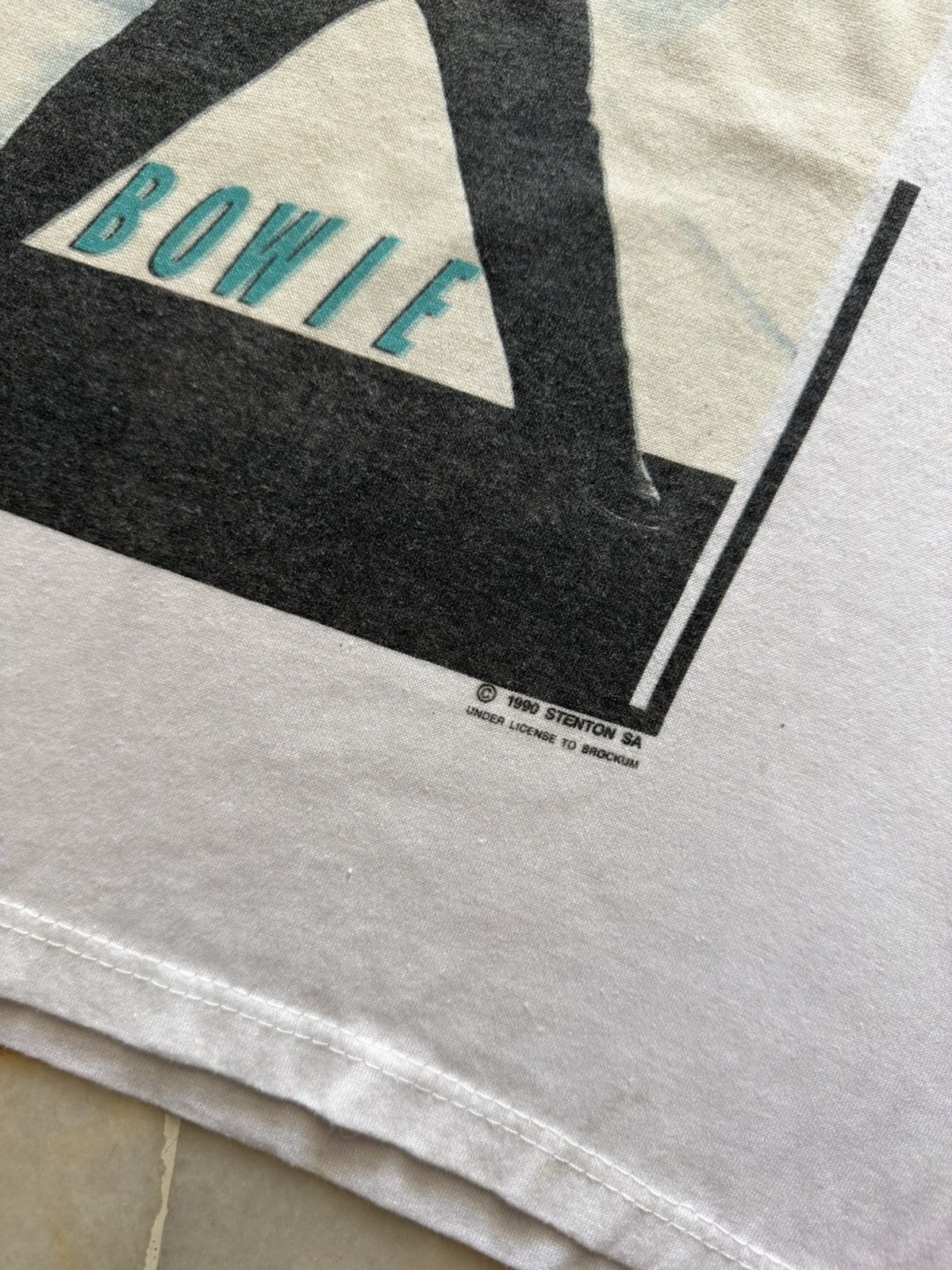 Band Tees VINTAGE ©️1990 DAVID BOWIE SOUND VISION TOUR TEE , SHIRT Size US L / EU 52-54 / 3 - 5 Thumbnail