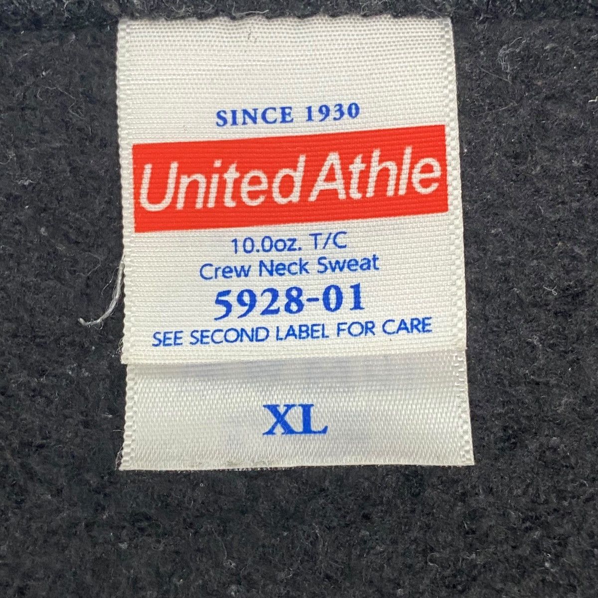 Vintage Vintage United Athle Covid 19 Crewneck Sweatshirt Black SzXL Size US XL / EU 56 / 4 - 6 Thumbnail