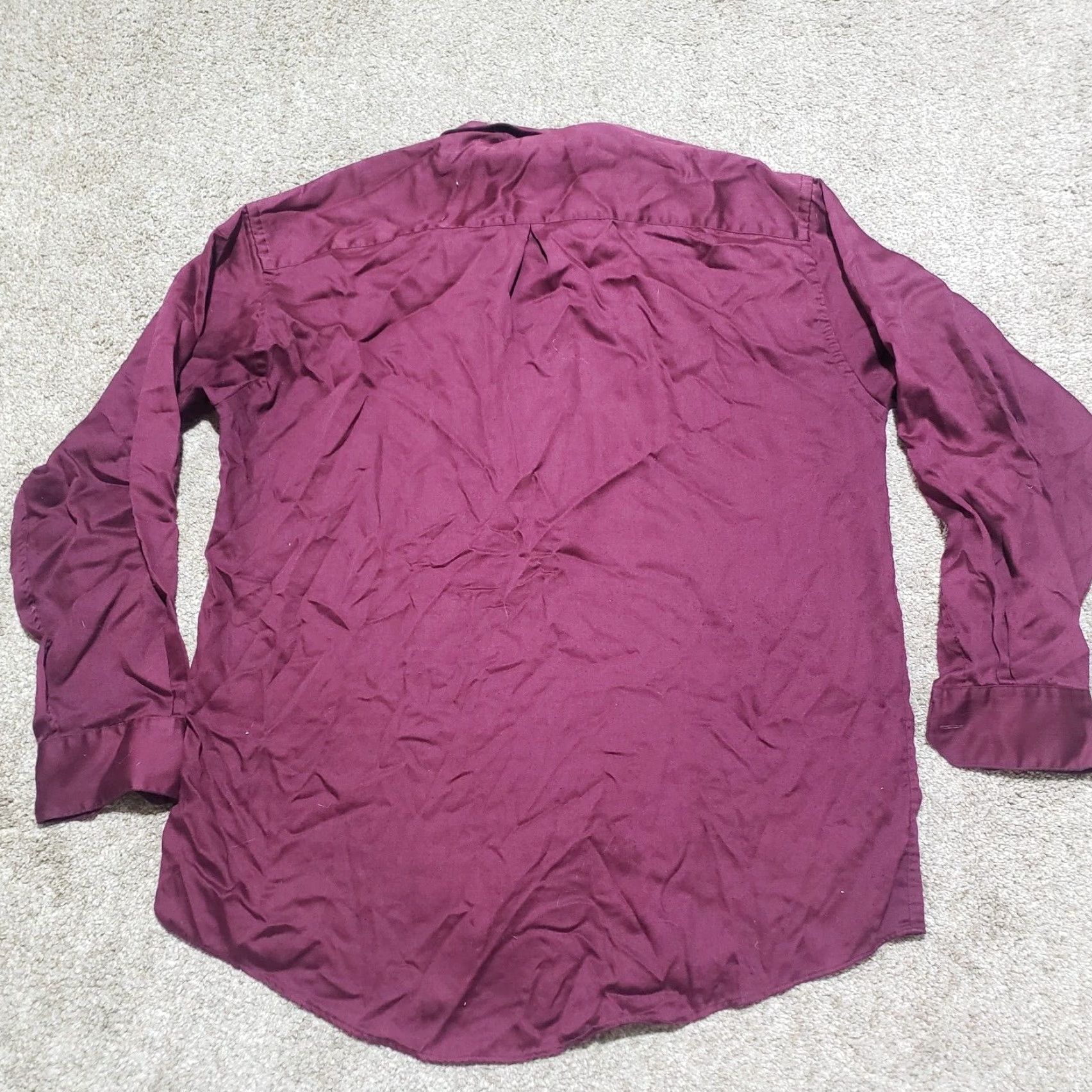 Croft & Barrow Croft & Barrow Sateen Solid Purple Long Sleeve Button Up Shirt Mens 15.5 32/33 Shirt Mens Purple Long Sleeve Button-Up, Croft & Barrow, 15.5, 32/33 Size US L / EU 52-54 / 3 - 8 Thumbnail