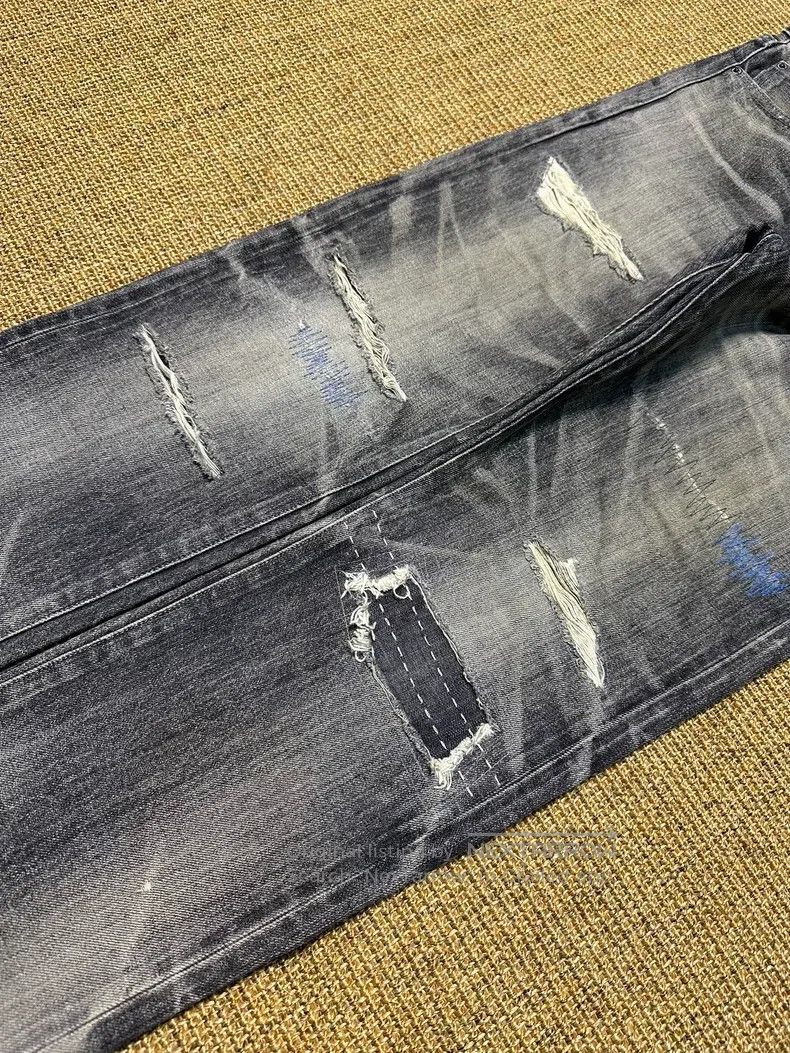 Neighborhood Neighborhood size M Jeans Size US 27 - 3 Thumbnail