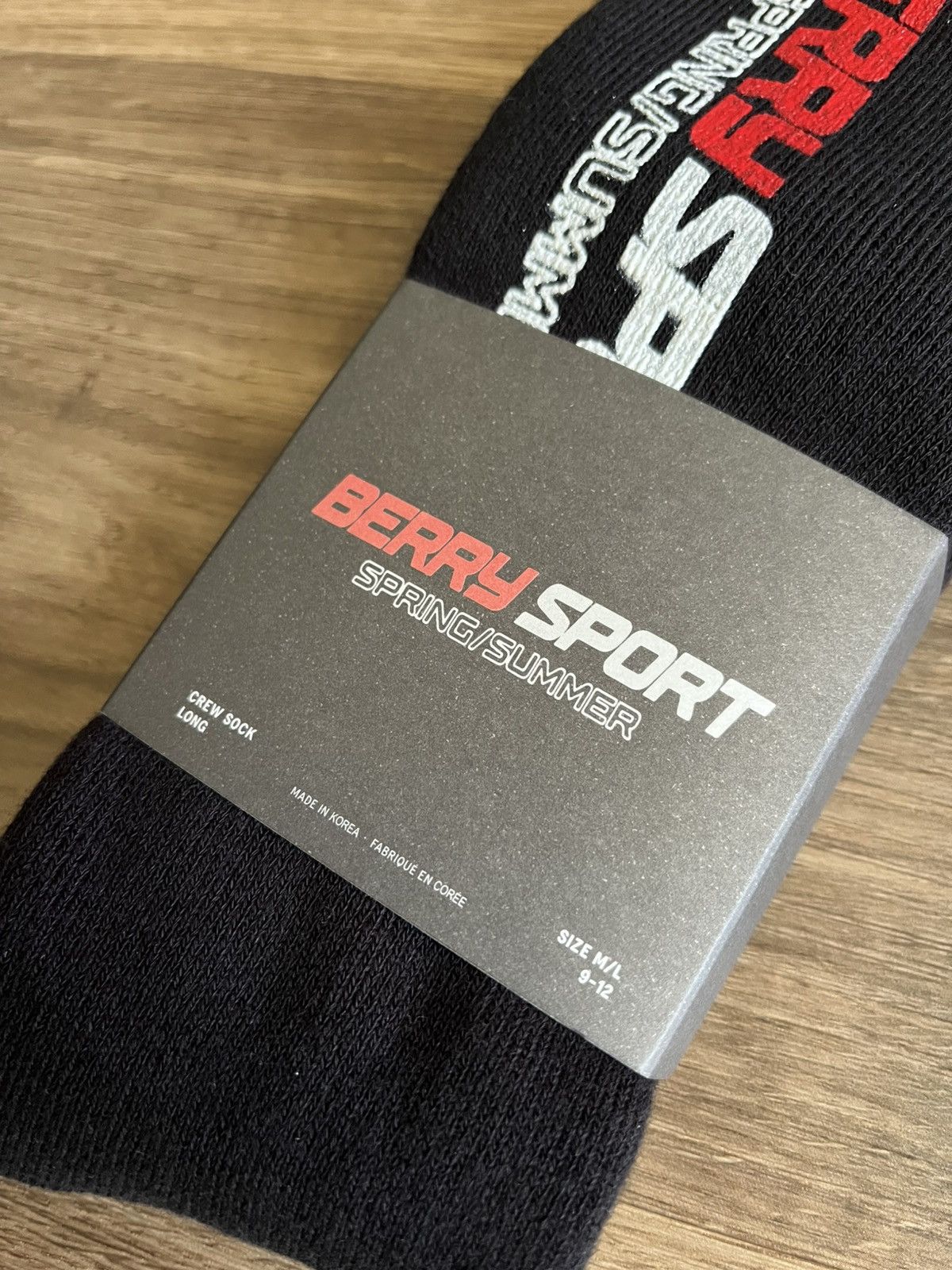 The GV Gallery × Vintage The GV Gallery Raspberry Hills Raw Edge Crew Socks Size ONE SIZE - 2 Thumbnail