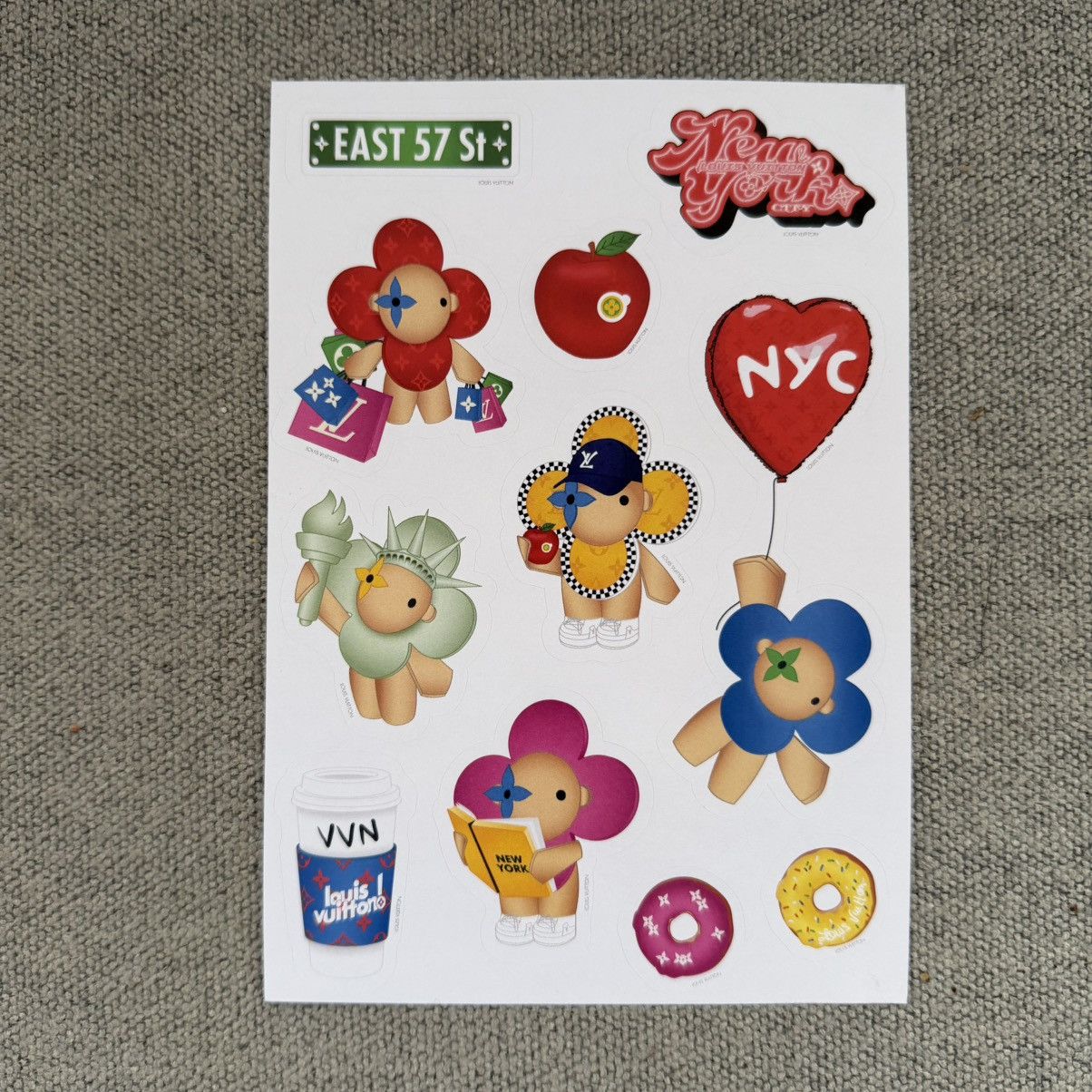Louis Vuitton Limited Edition LV NYC notebook Size ONE SIZE - 6 Thumbnail