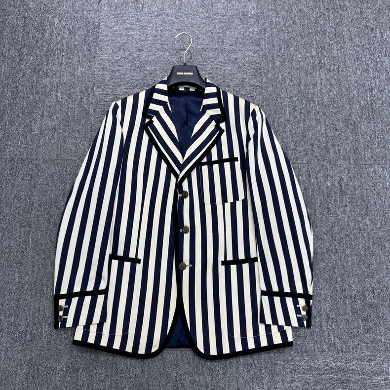 Gucci Gucci White and blue striped suit jacket 2505-Nextarrow Size US M / EU 48-50 / 2 - 1 Thumbnail
