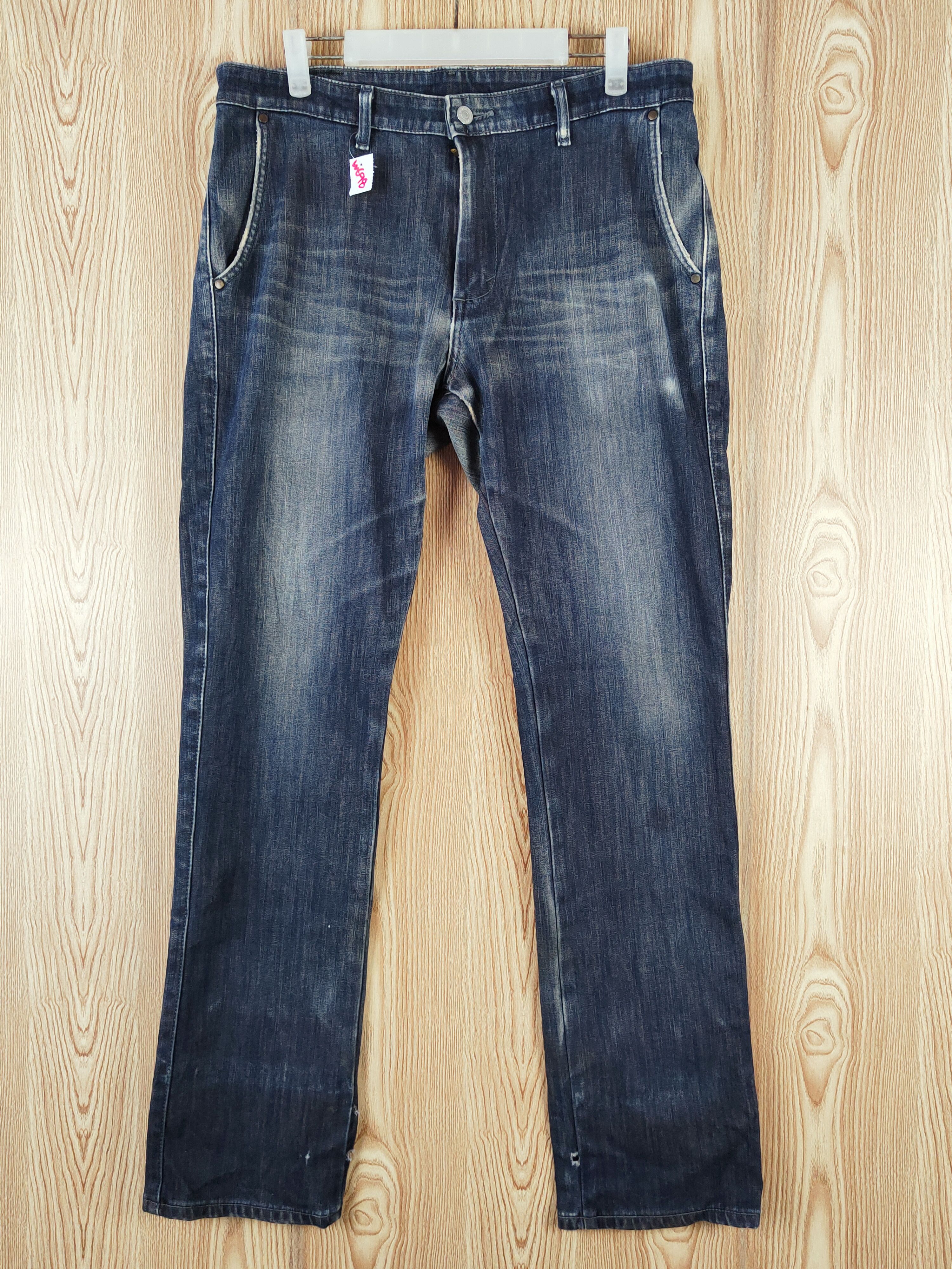 Edwin Edwin Dark Blue Distressed Ripped Jeans #W698 Size US 35 - 1 Thumbnail
