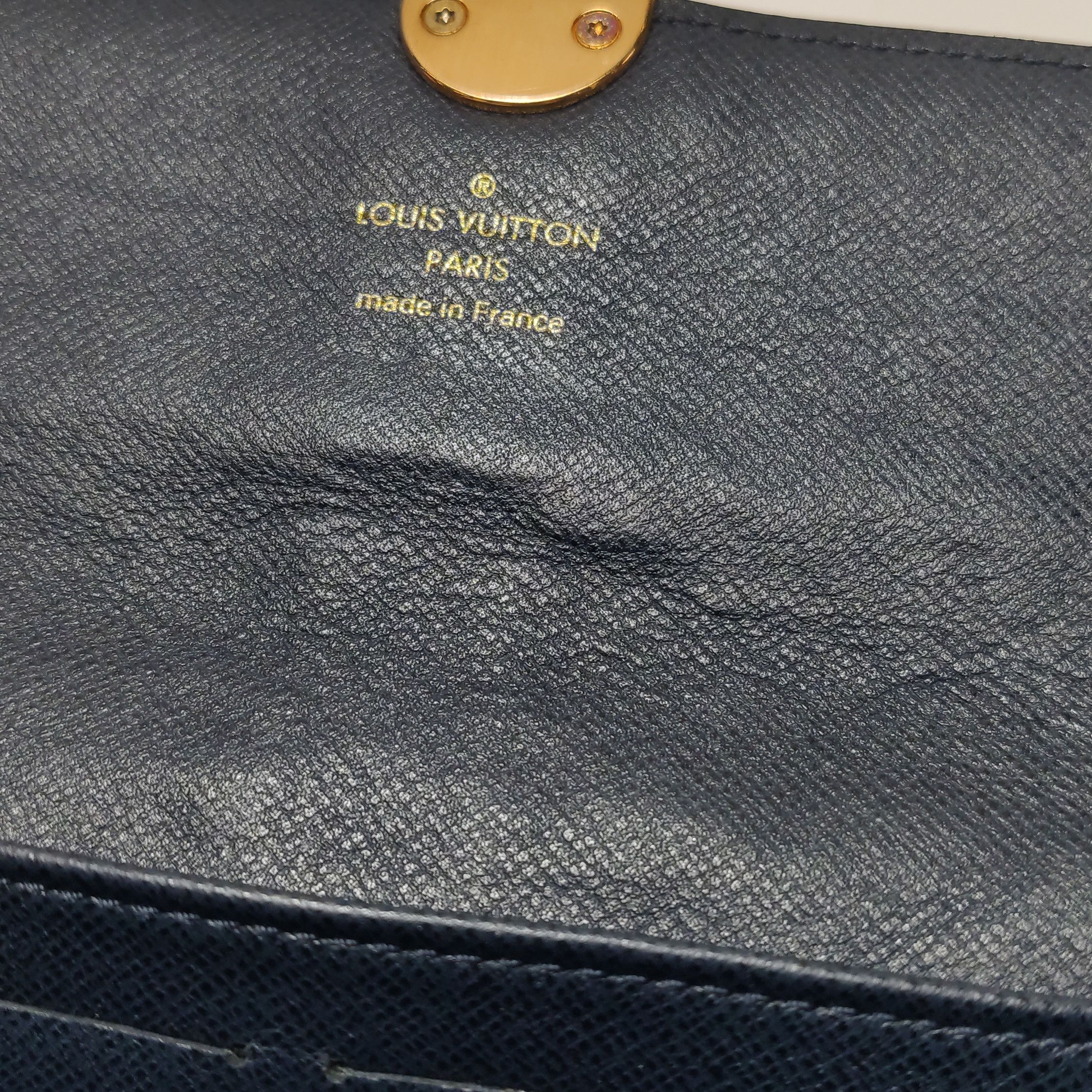 Louis Vuitton Louis Vuitton (LV) Cowhide canvas monogram metal buckle wal Size ONE SIZE - 7 Thumbnail