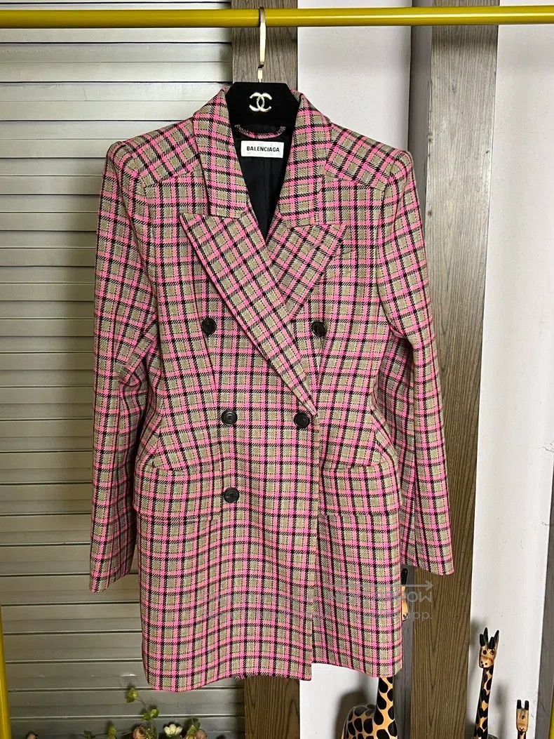 Balenciaga Balenciaga Plaid Double-Breasted Sandglass Blazer Coat Size XS / US 0-2 / IT 36-38 - 1 Thumbnail