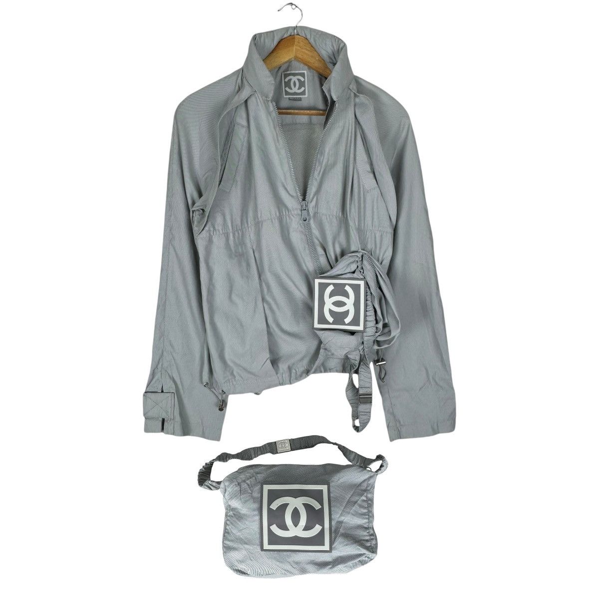 Chanel 🌟CHANEL IDENTIFICATION HOODIE AW01 SPORTS 2 WAY LIGHT JACKET Size M / US 6-8 / IT 42-44 - 1 Thumbnail