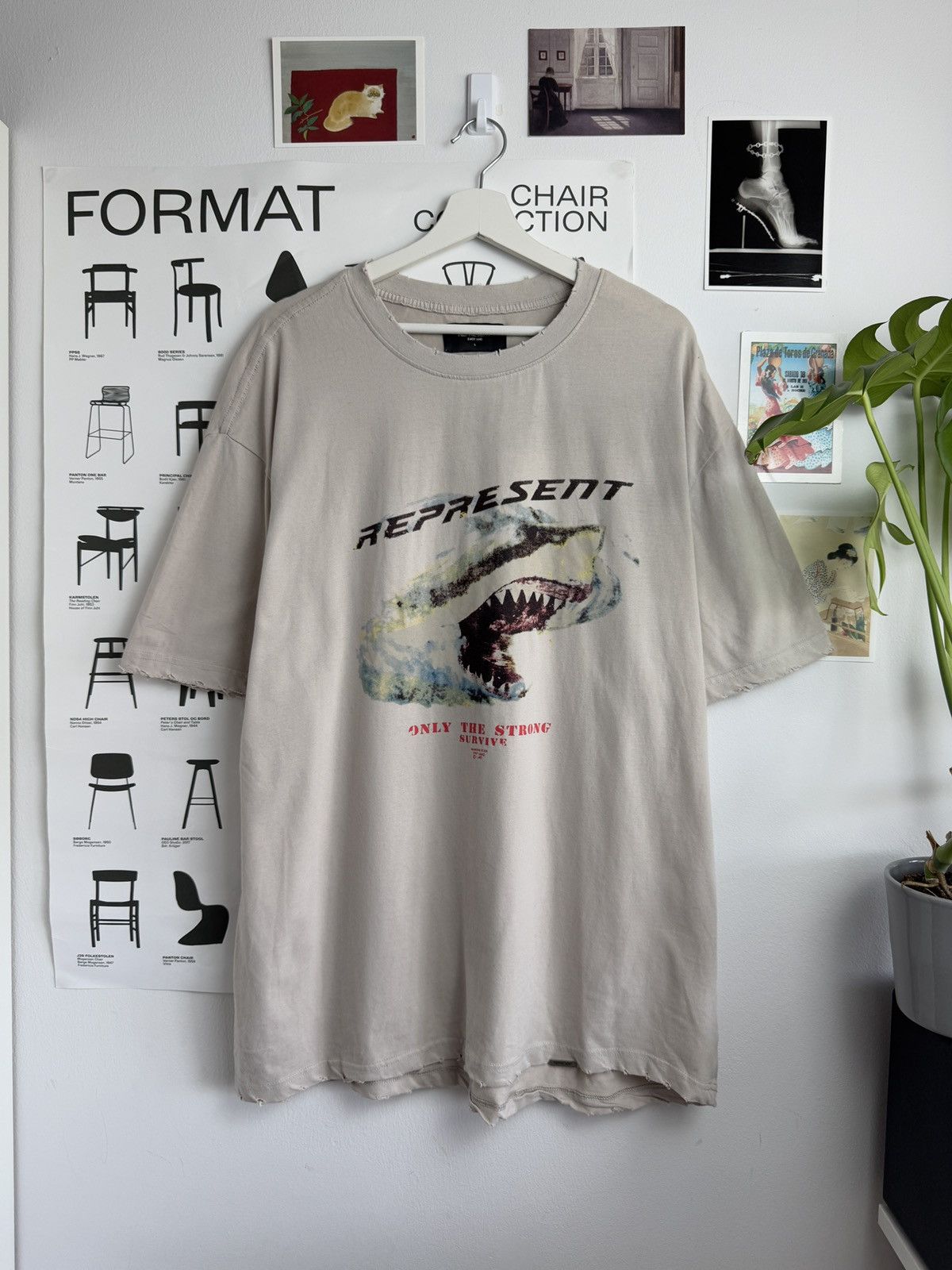 Designer × Represent Clo. Represent shark printed logo baggy t-shirt L designer luxury Size US S / EU 44-46 / 1 - 1 Thumbnail