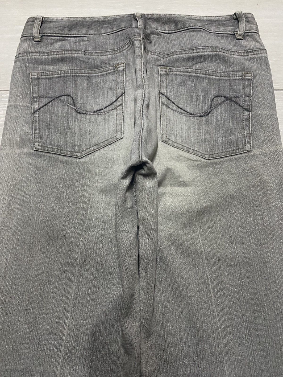 Japanese Brand Vintage Japanese Gerald Darel Grey Embroidery Flare Jeans Size US 30 / EU 46 - 4 Thumbnail