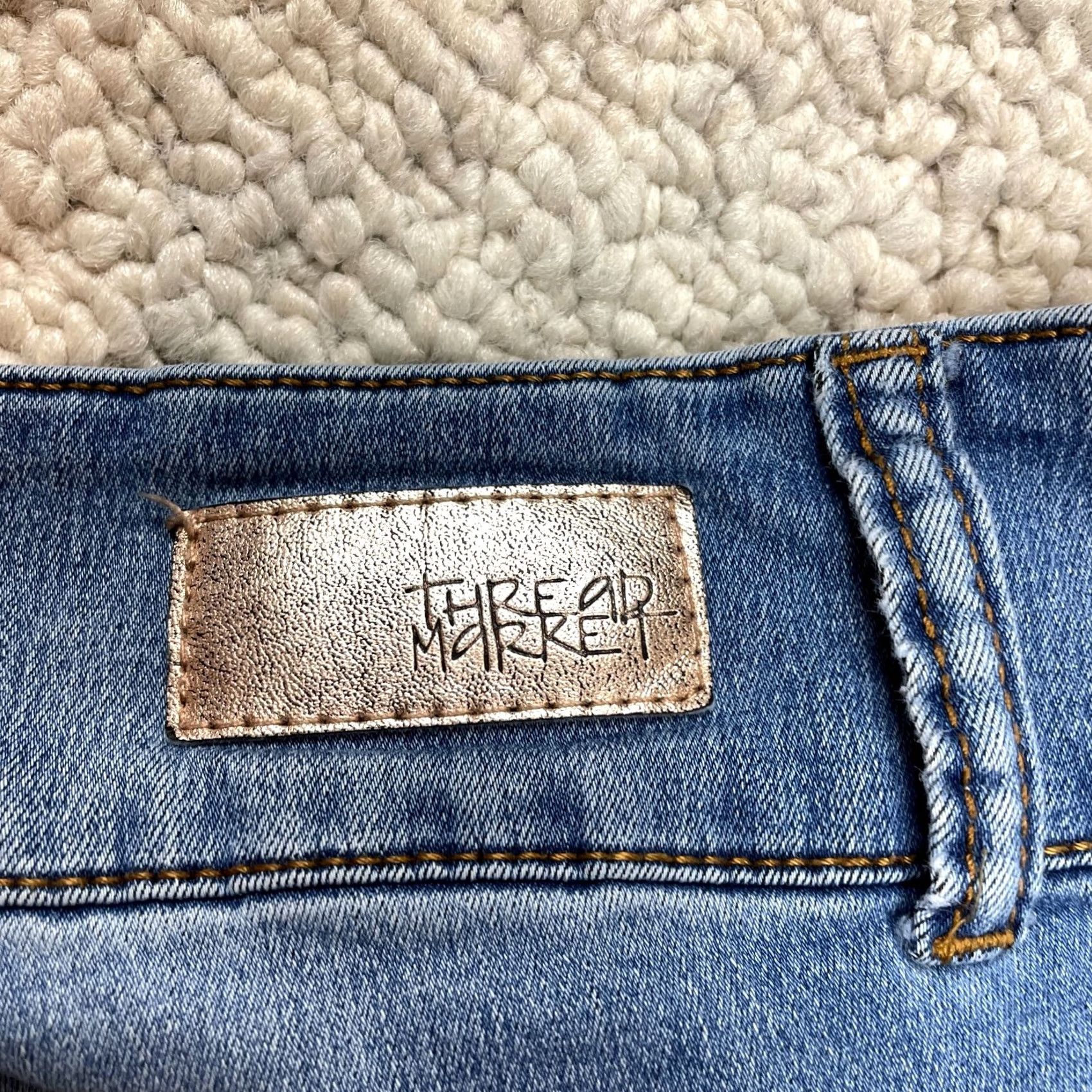 Market Thread Market Jeans Womens Plus 22 Blue Denim Dark Wash 2 Button Stretch 28in Inseam 38in Waist High Rise Straight Pants Mens? (Note: Re-check gender) Size 40" / US 18 - 5 Thumbnail