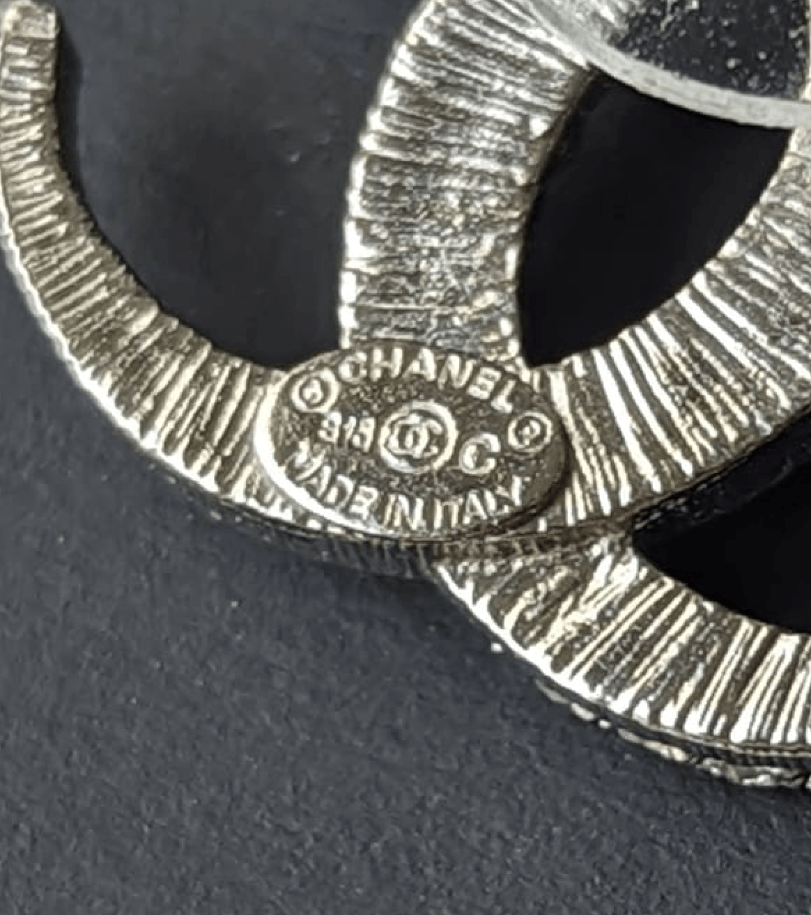 Chanel Chanel CC B15C Logo Dubai Moon Crystal SHW Earrings Box Size ONE SIZE - 6 Thumbnail