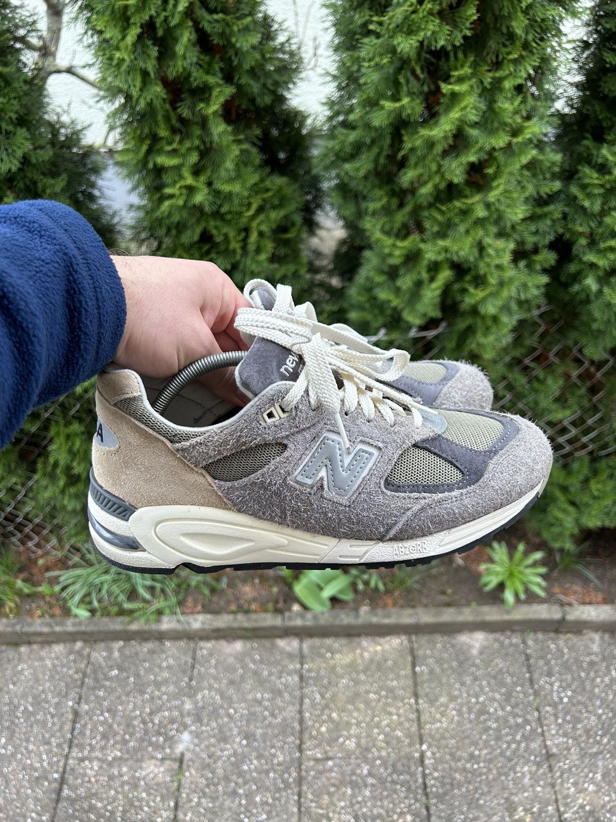 image of New Balance 990V2 Shoes in Grey, Men's (Size 8.5)