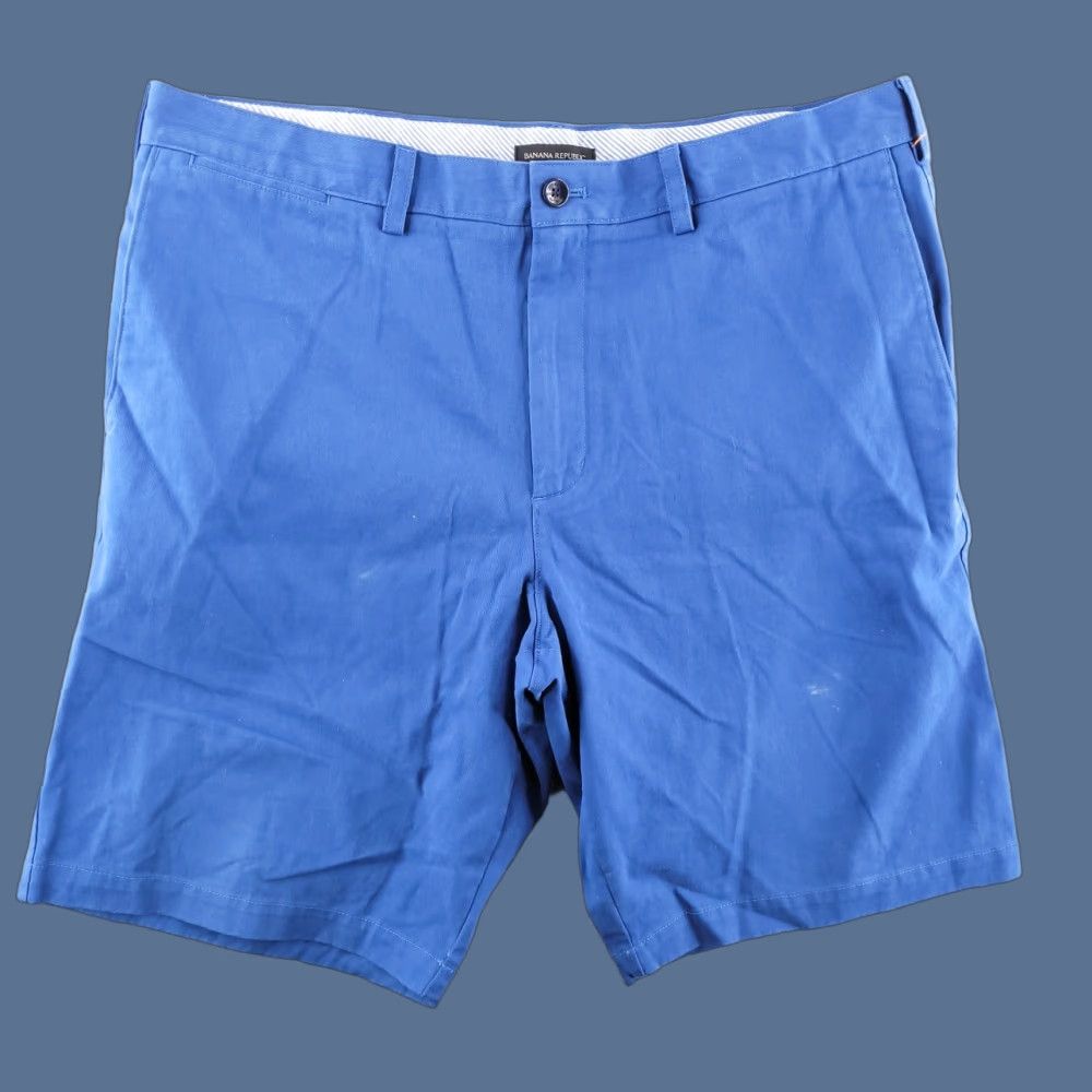 Banana Republic Banana Republic Chino Shorts Mens 39 Blue Flat Front Casual Preppy Flat Front Mens 39 Blue Banana Republic Chino Shortx? Size US 39 - 1 Thumbnail