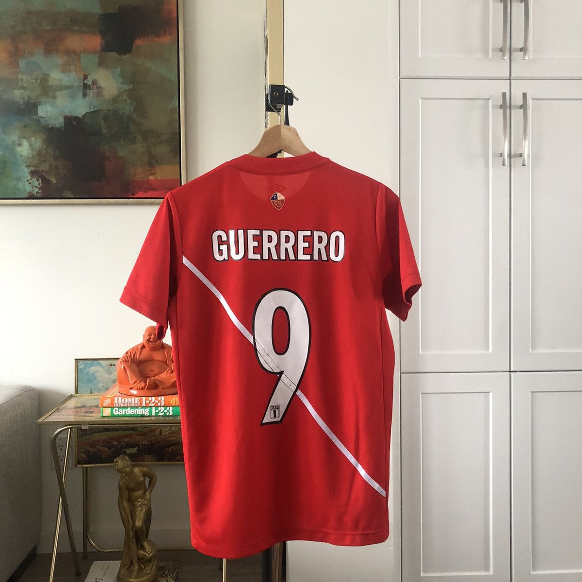 image of Peru Paolo Guerrero 9 2015 Umbro Away Jersey in Red, Men's (Size Small)