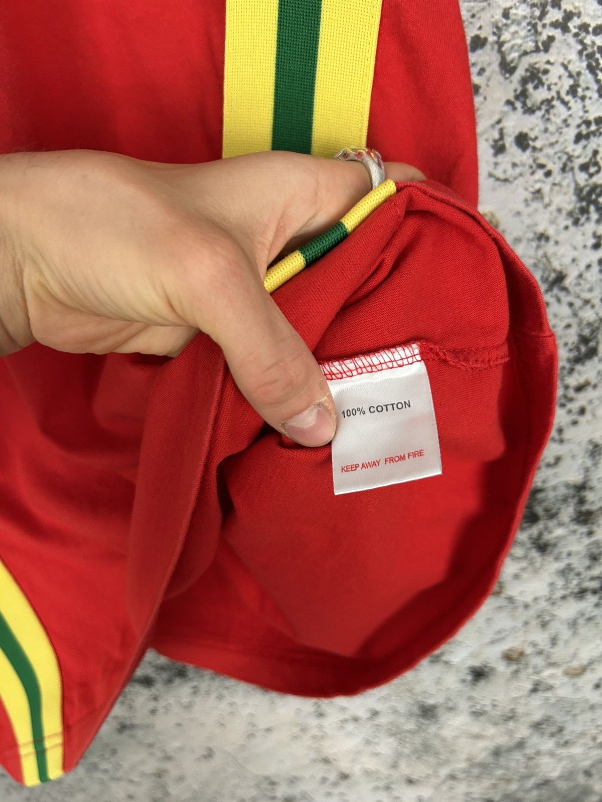 Vintage Vintage Wales Retro Soccer Jersey Football 90s Hype Sport Size US XL / EU 56 / 4 - 6 Thumbnail