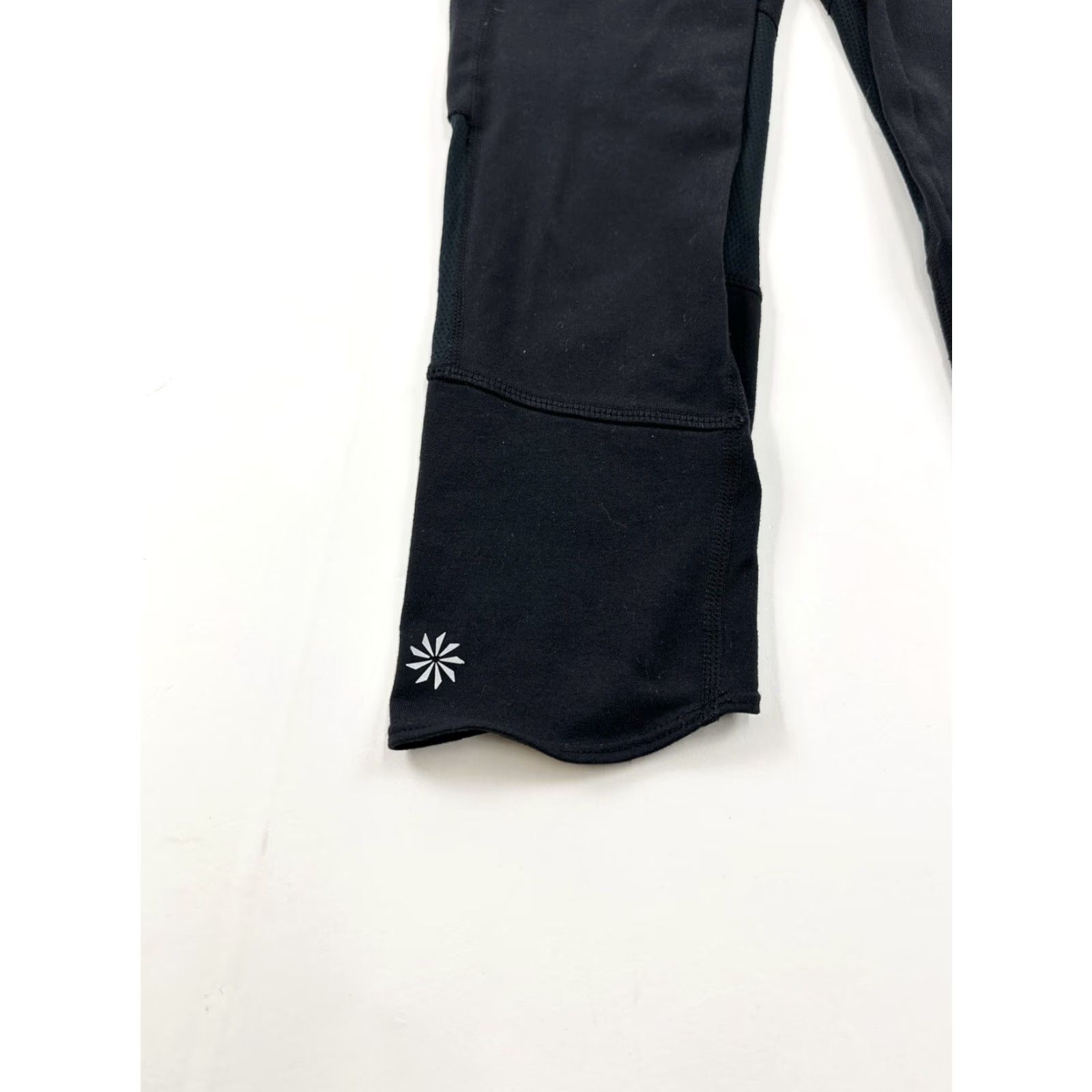 Athleta Athleta Leggings Women’s XS Black 2-in-1 Skirt Capri Contender Size 26" / US 2 / IT 38 - 3 Thumbnail
