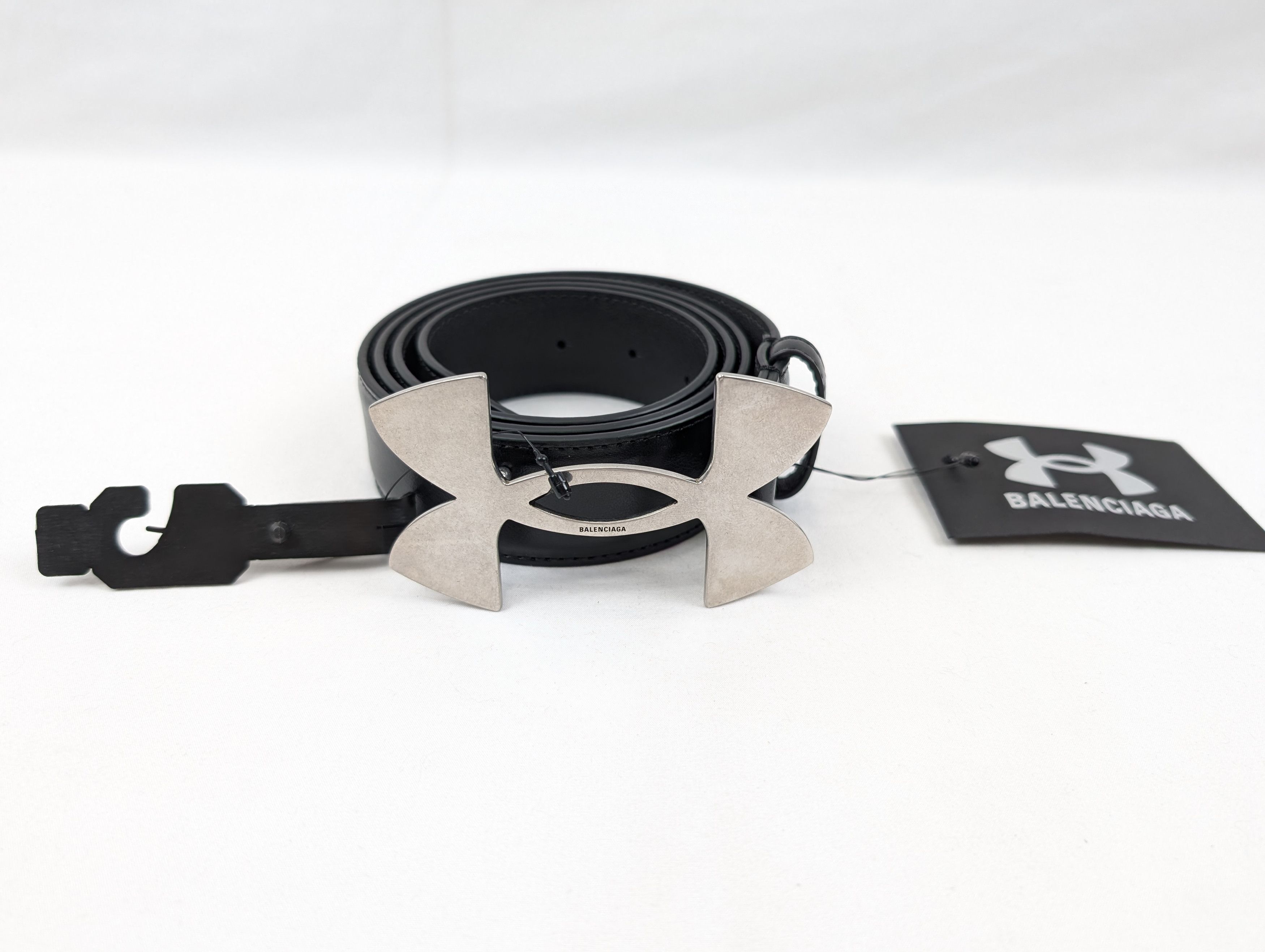 Balenciaga × Under Armour o1rshd1 Size: 100 CM / Calf Plutone Belt in Black Size 40 - 1 Thumbnail